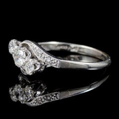 Antique Edwardian Diamond Twist Trilogy Ring 18 Carat Gold Platinum, circa 1915