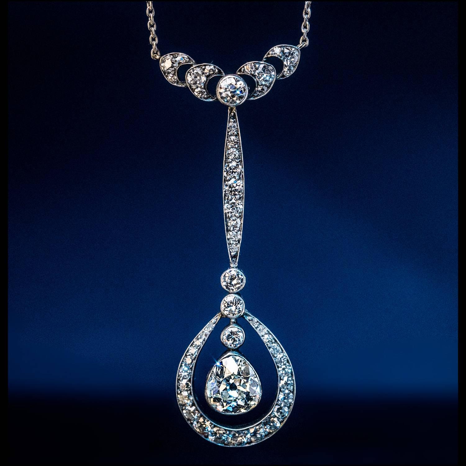 Women's Antique Edwardian Drop Shaped Diamond Necklace For Sale