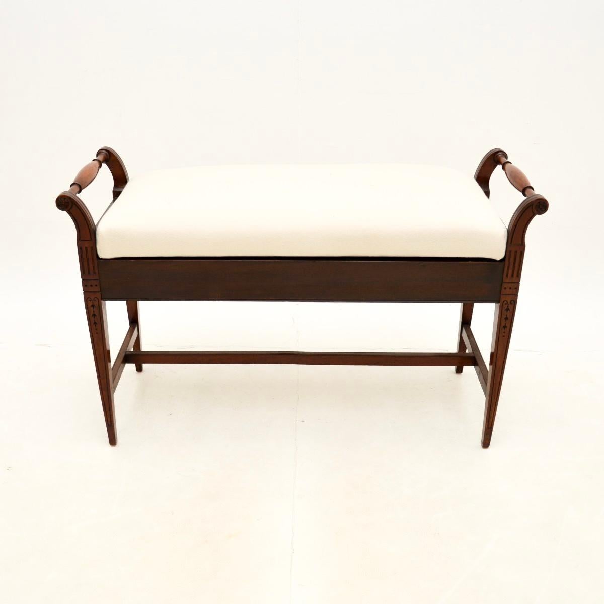 Édouardien Tabouret de piano de duet édouardien ancien en vente