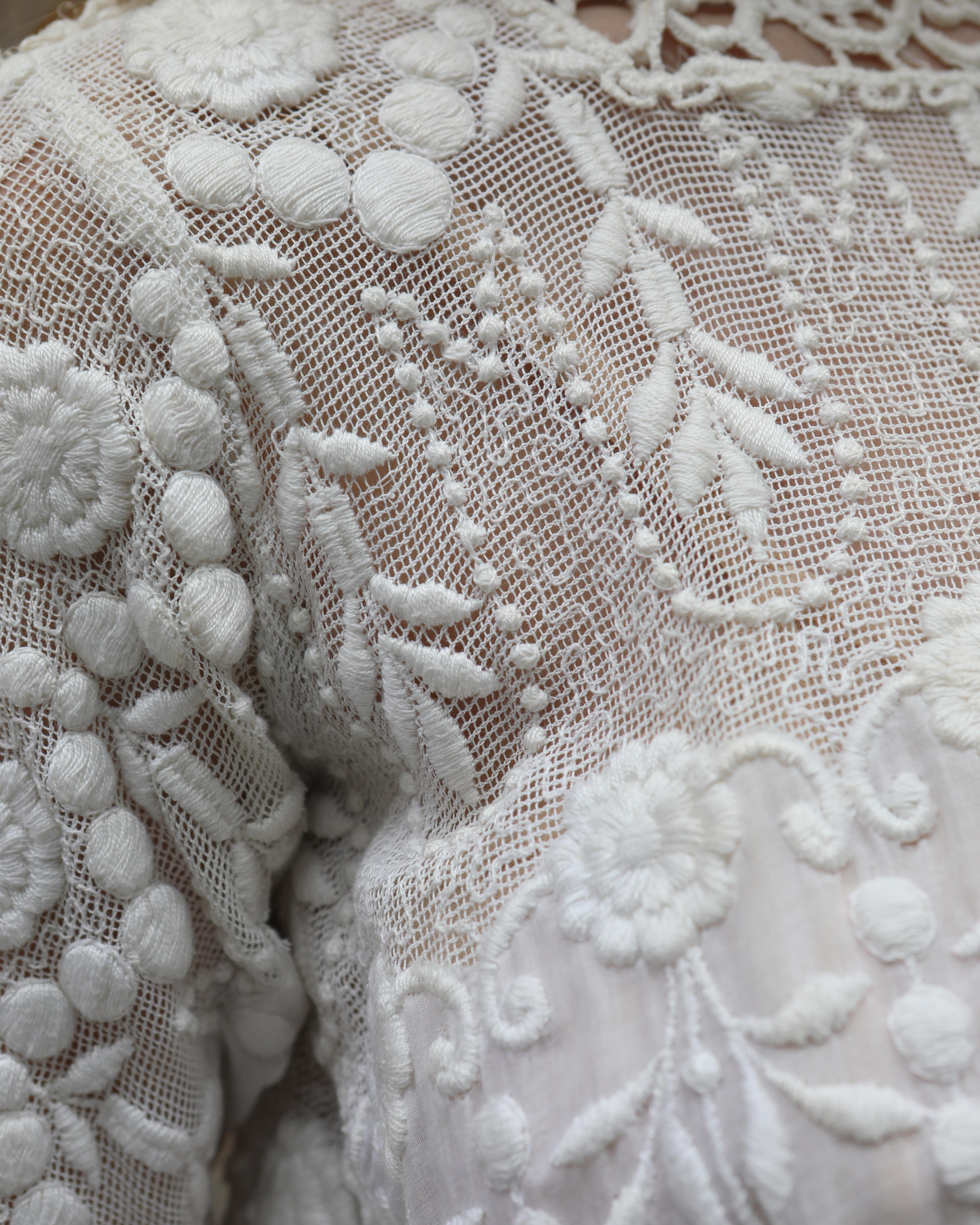 Antique Edwardian Embroidered Ivory Lace Dress For Sale 2