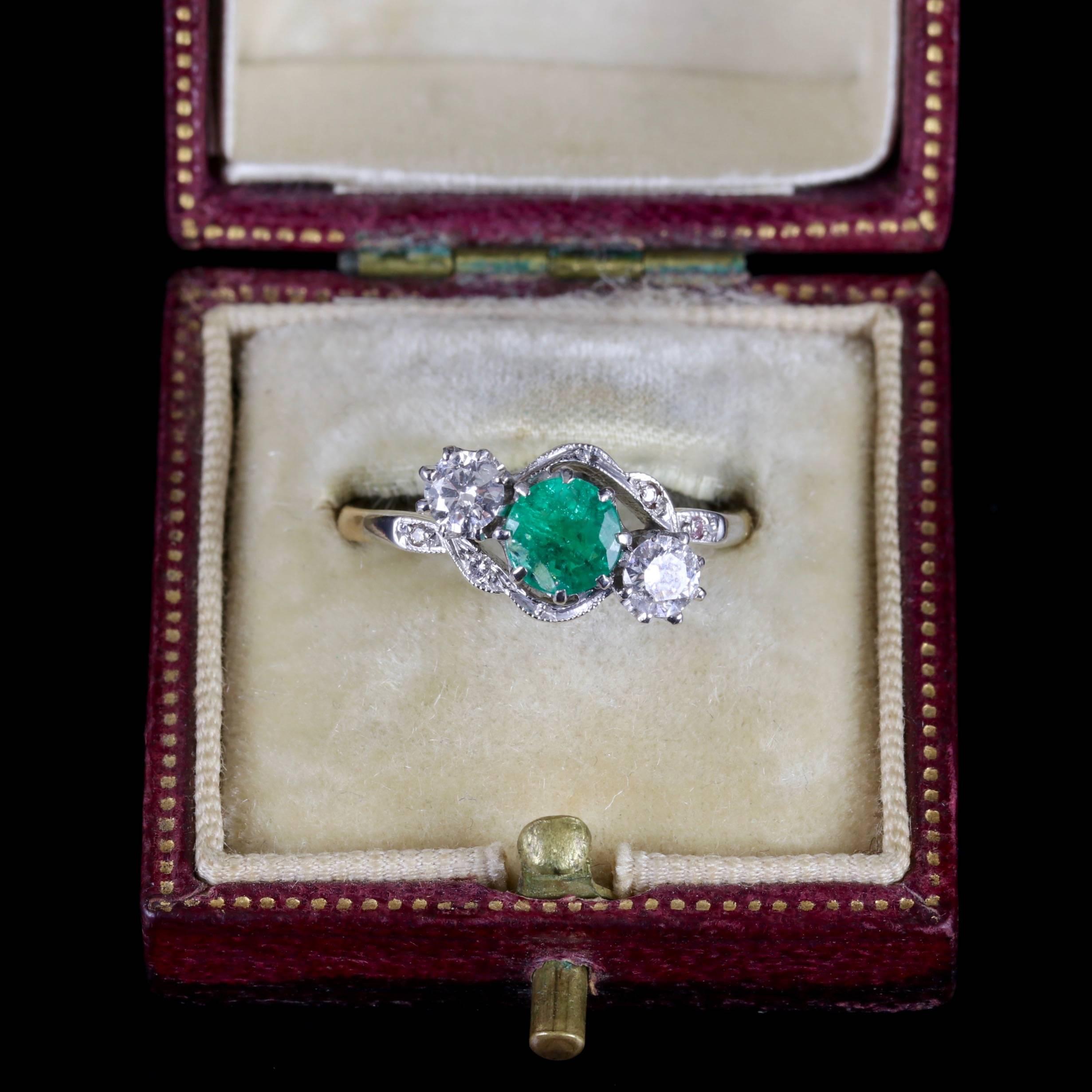 Antique Edwardian Emerald Diamond Ring 18 Carat Plat Twist Ring, circa 1915 1