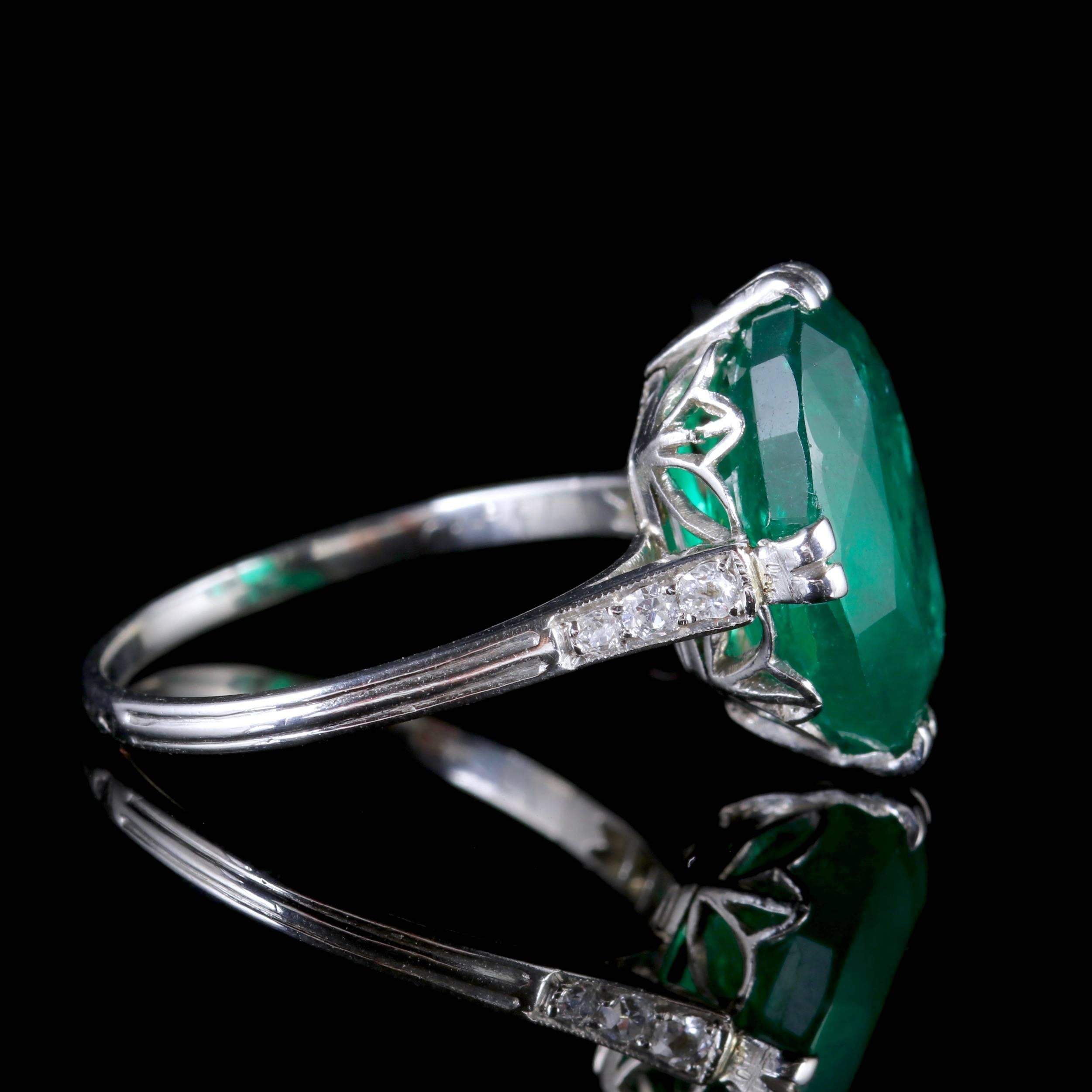 Women's Antique Edwardian Emerald Diamond Ring Platinum, circa 1910