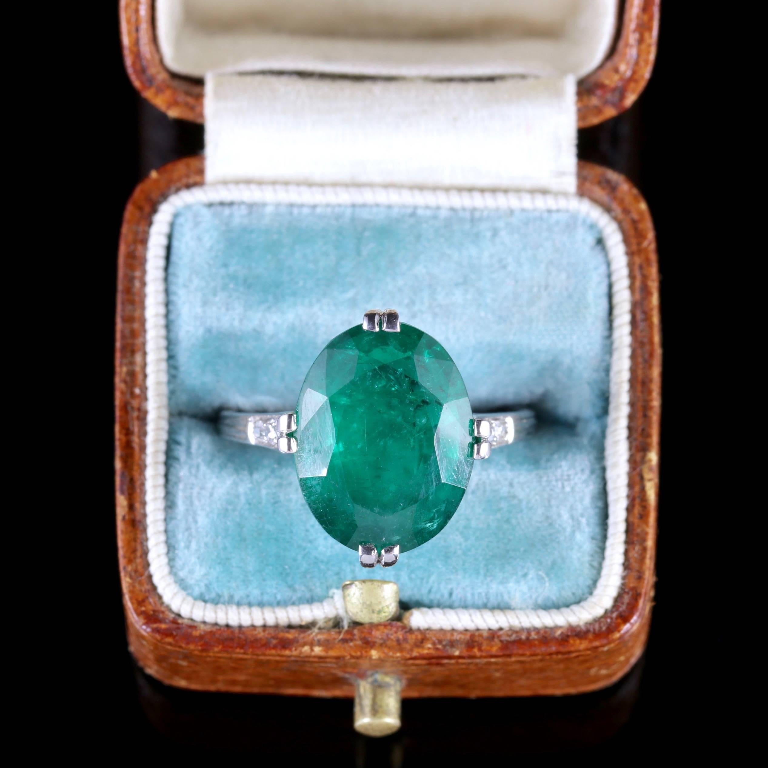 Antique Edwardian Emerald Diamond Ring Platinum, circa 1910 3