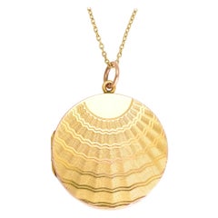 Antique Edwardian Engine Turned "Sun Rays" Round Locket