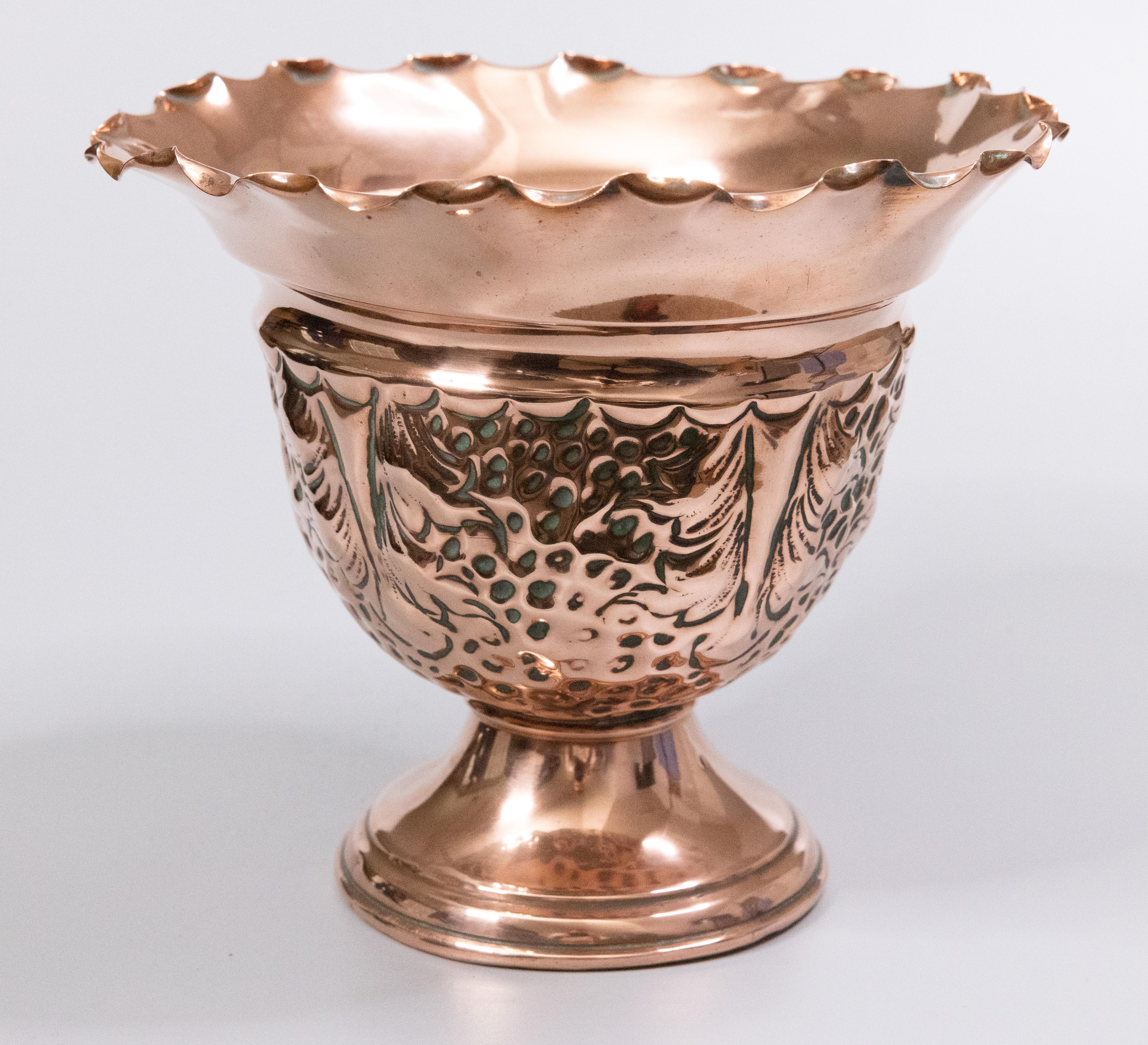 Early 20th Century Antique Edwardian English Copper Cachepot Jardiniere Planter For Sale