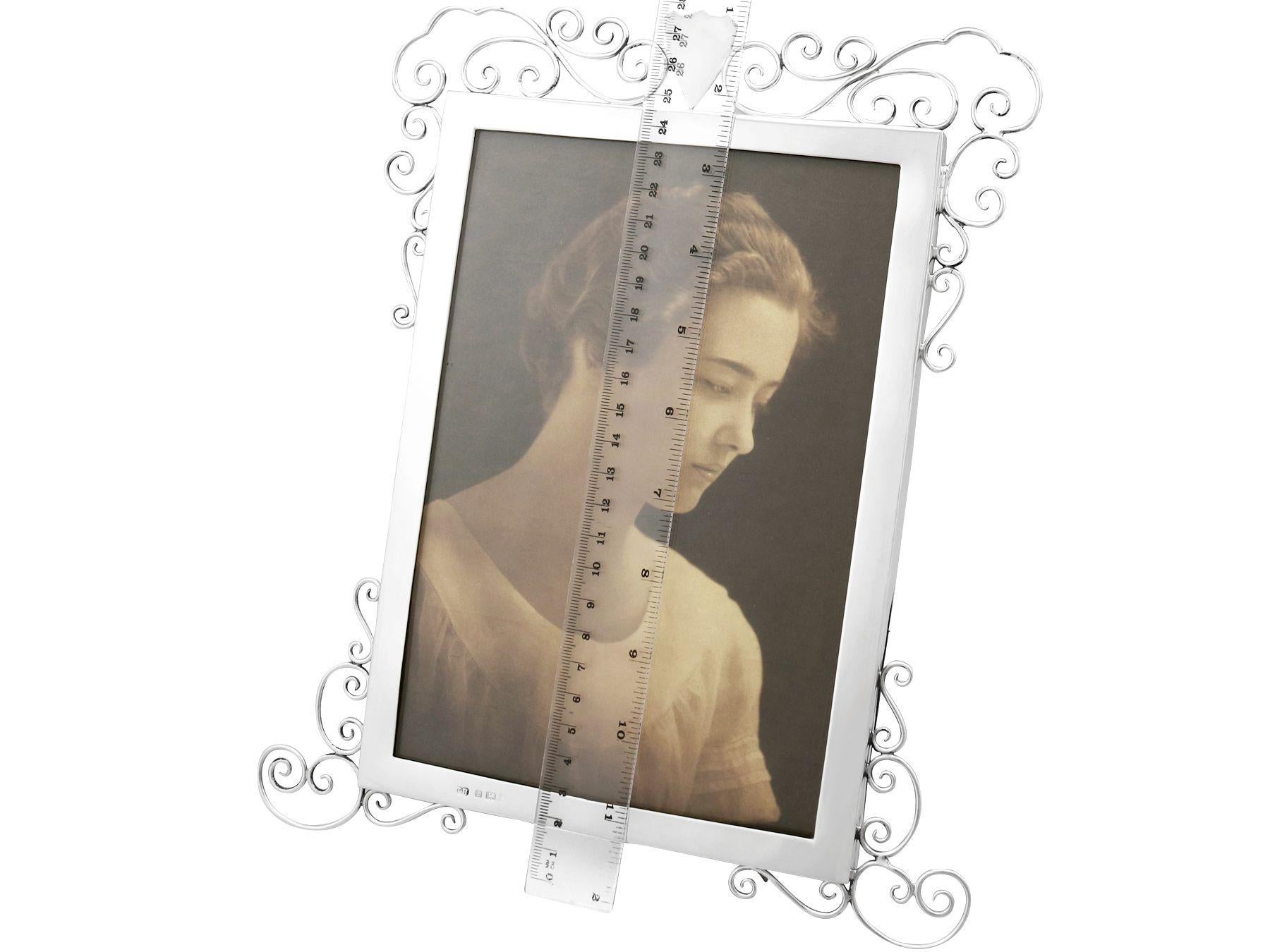 Antique Edwardian English Sterling Silver Photograph Frame, 1903 For Sale 4