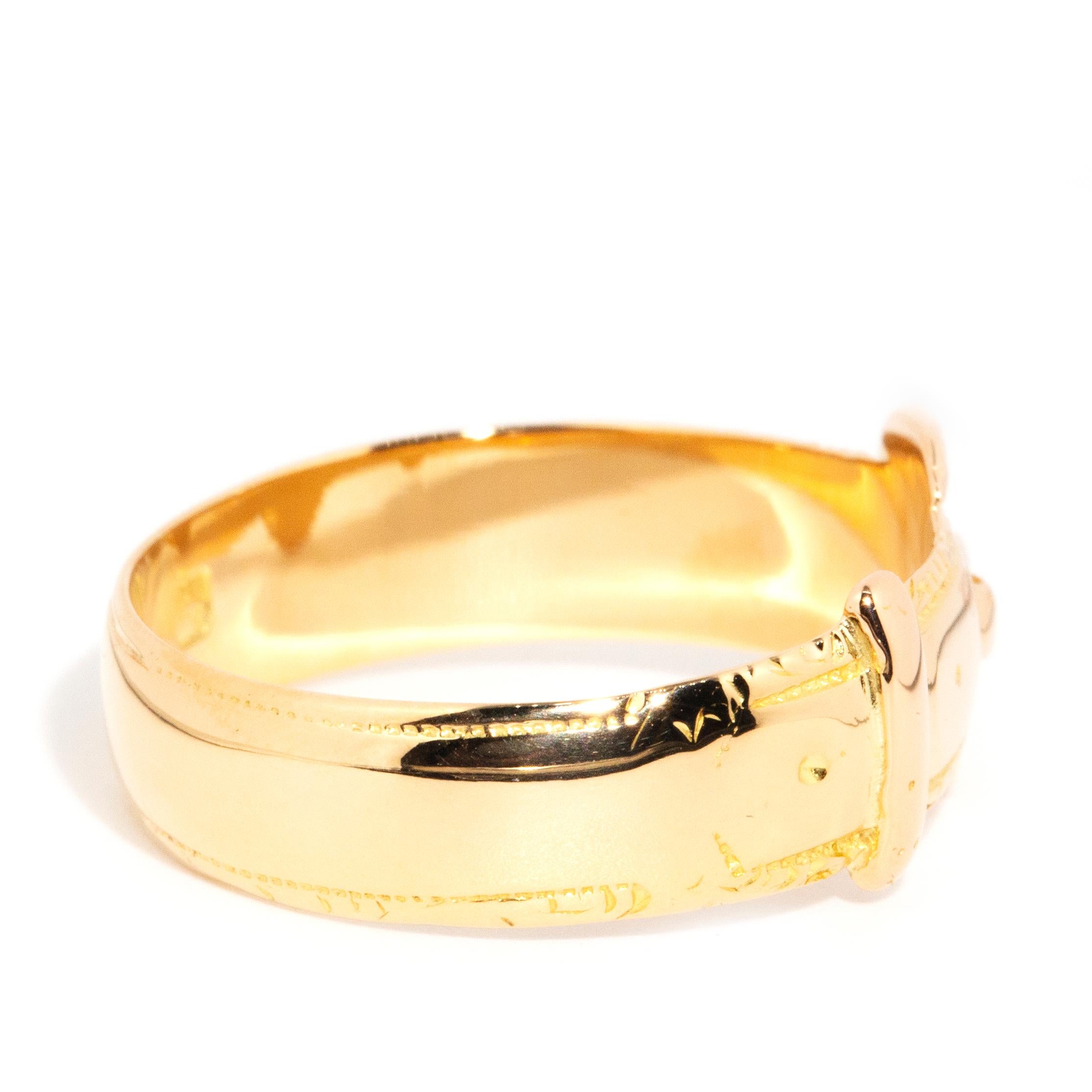 Antique Edwardian Era Engraved Belt and Buckle Band Ring in 18 Carat Yellow Gold For Sale 1