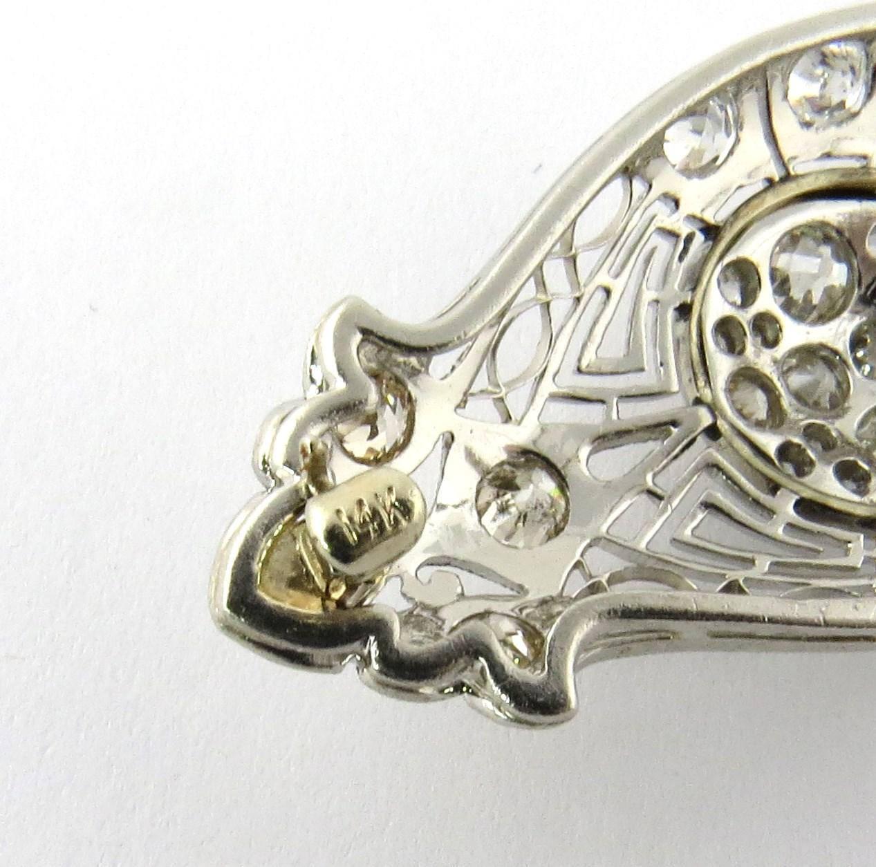 Antique Edwardian Era Platinum and 14 Karat White Gold Diamond Brooch Pin In Excellent Condition In Washington Depot, CT