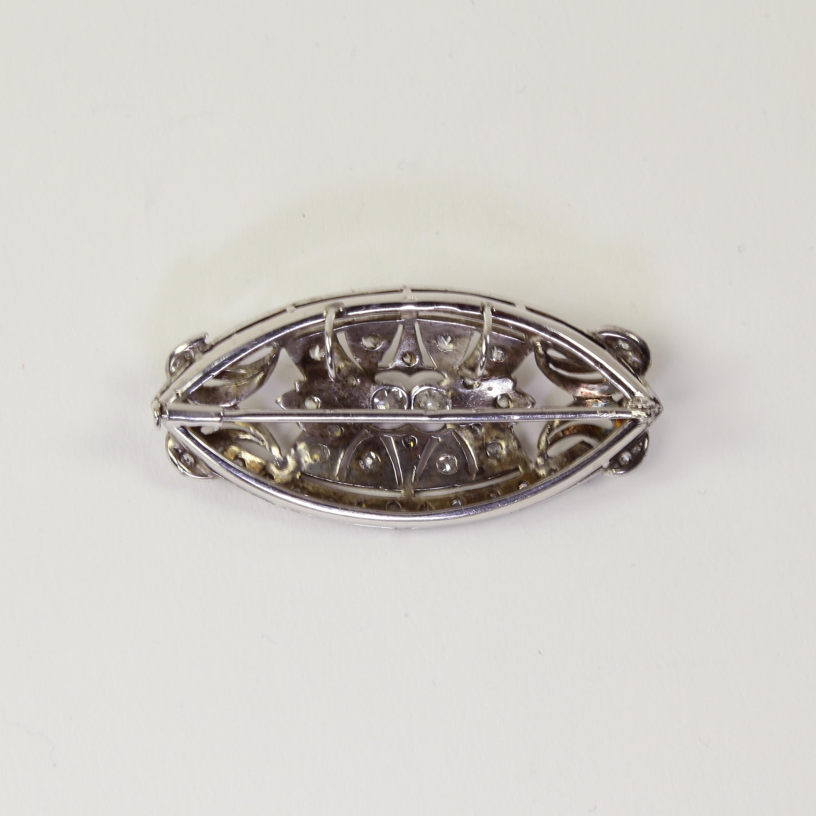 Taille vieille Europe Pendentif broche en platine avec diamant Vintage Estate Fine Jewelry en vente