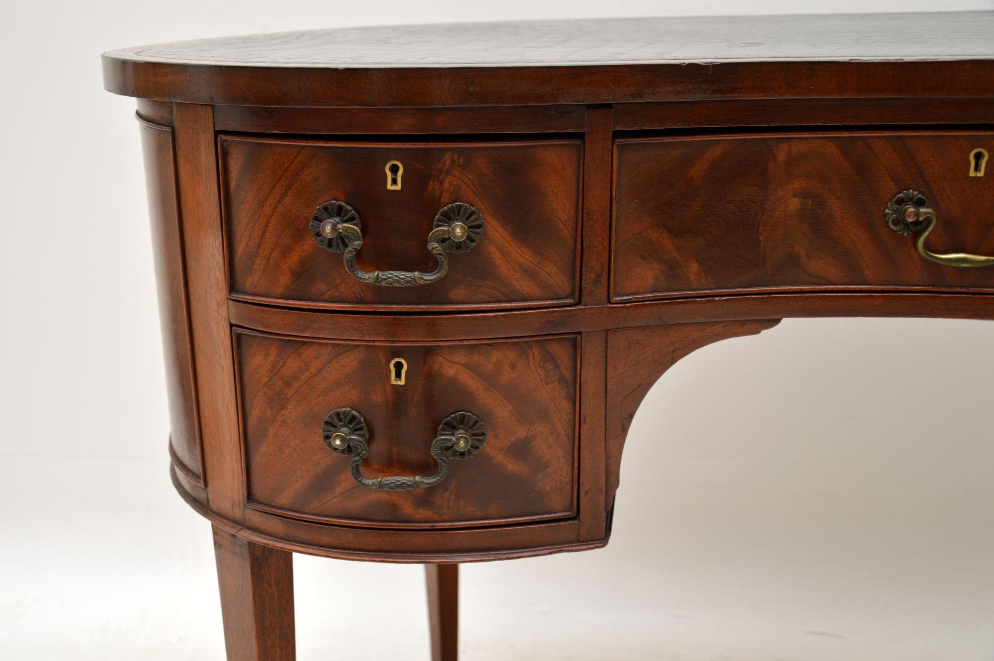 Antique Edwardian Flame Mahogany Leather Top Desk 1
