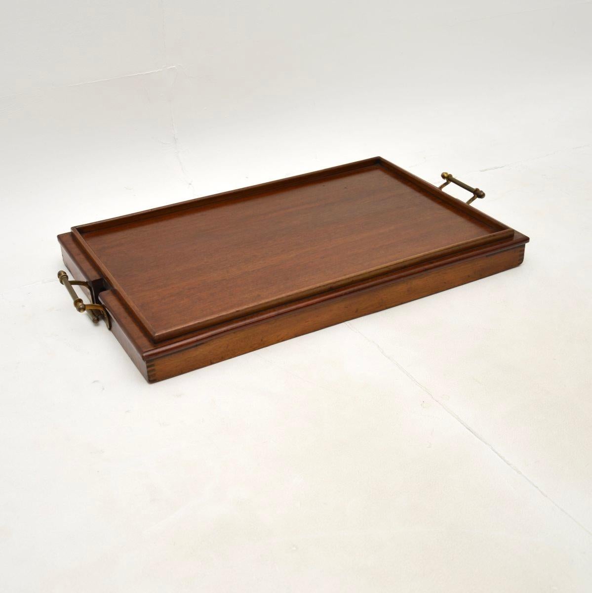 Britannique Ancienne table basse pliante à plateau, de style édouardien en vente