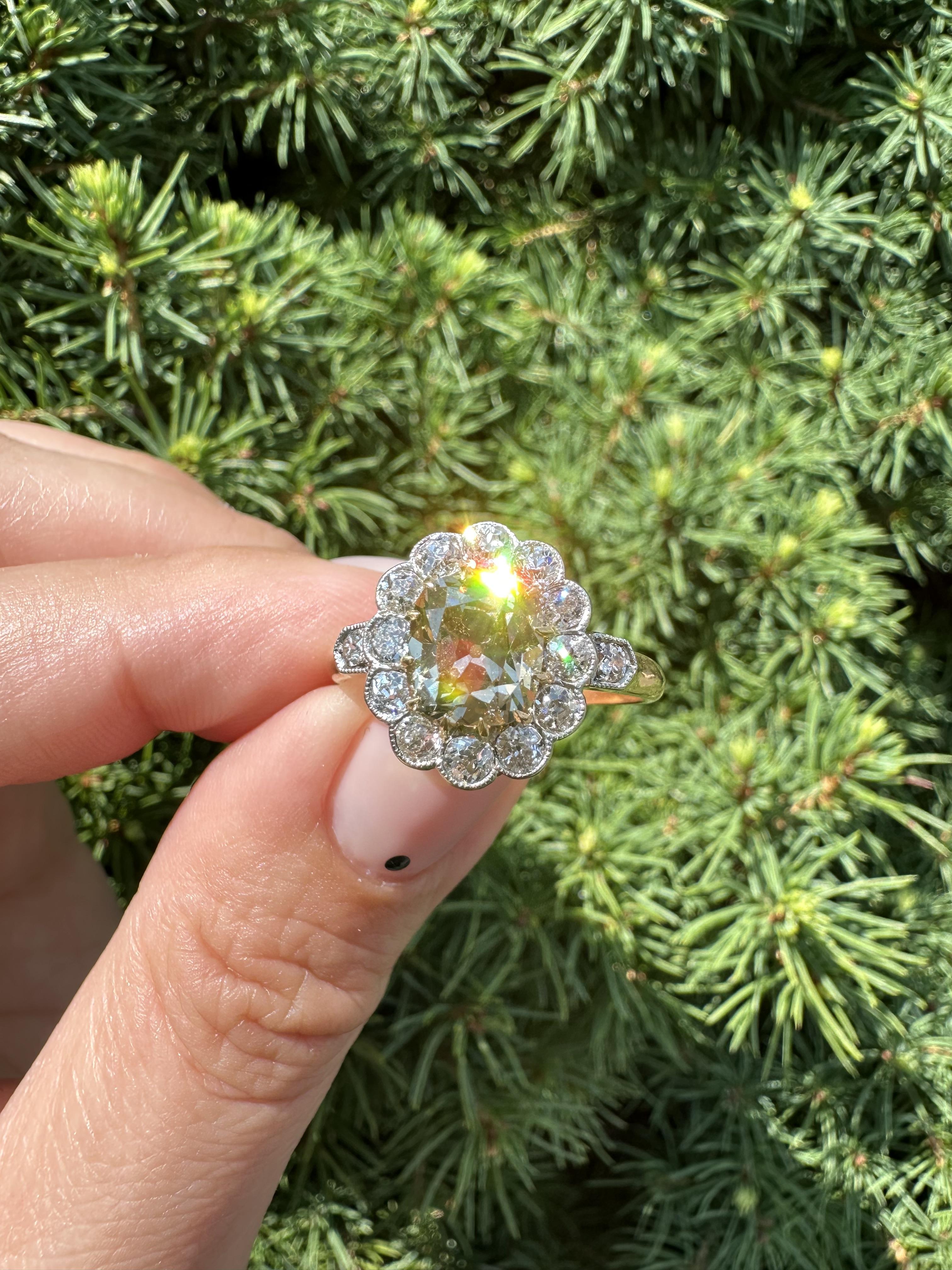 --Pietre: --
(1) Diamante naturale autentico - Vecchio taglio a cuscino - incastonato - molto brillante - colore giallo marrone - purezza SI2 - 2,07ct (esatto - certificato)
** Vedere i dettagli della certificazione qui sotto per informazioni