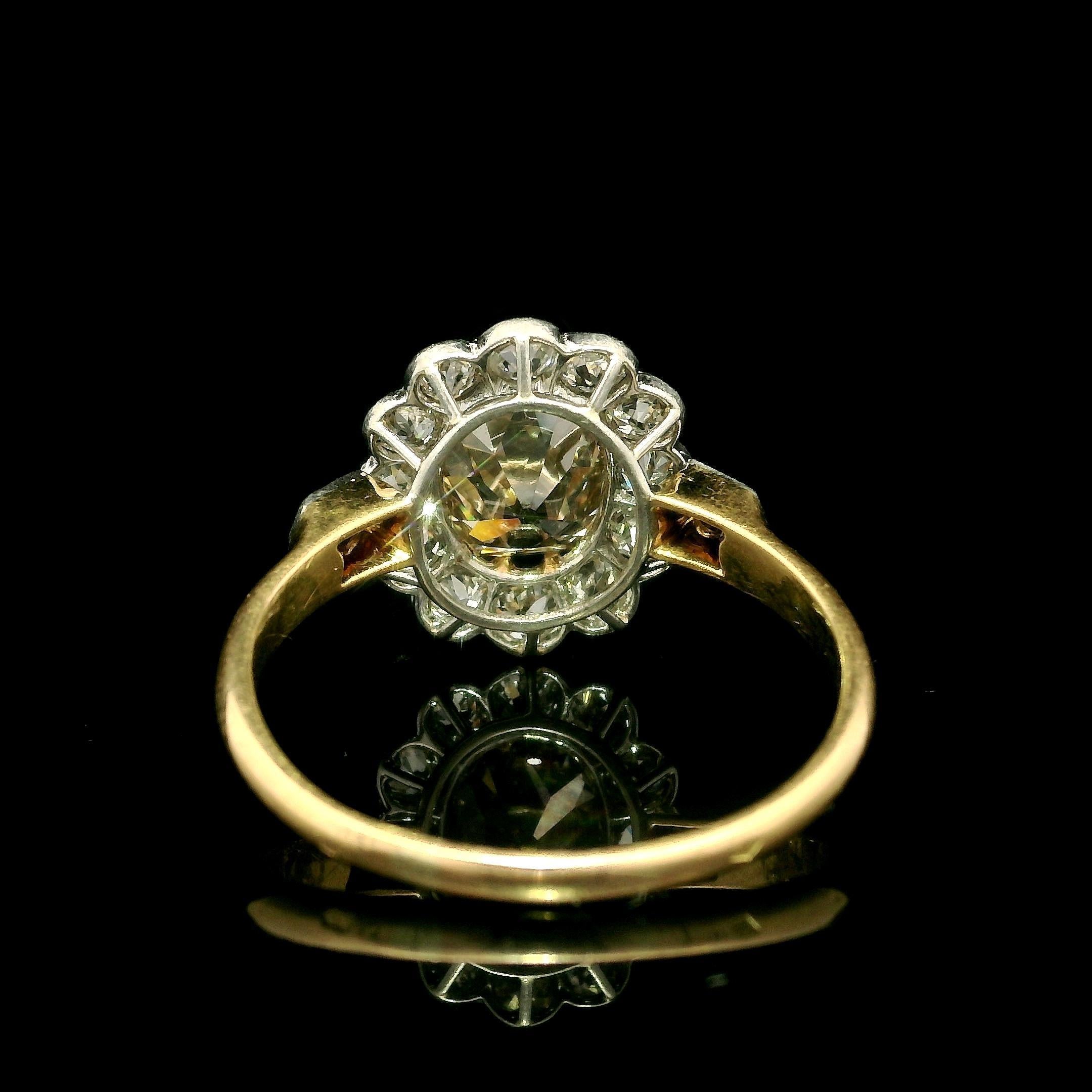 Edoardiano Antique French, oro 18k, platino, GIA, anello con diamanti di colore fantasia da 2,77 ct. in vendita