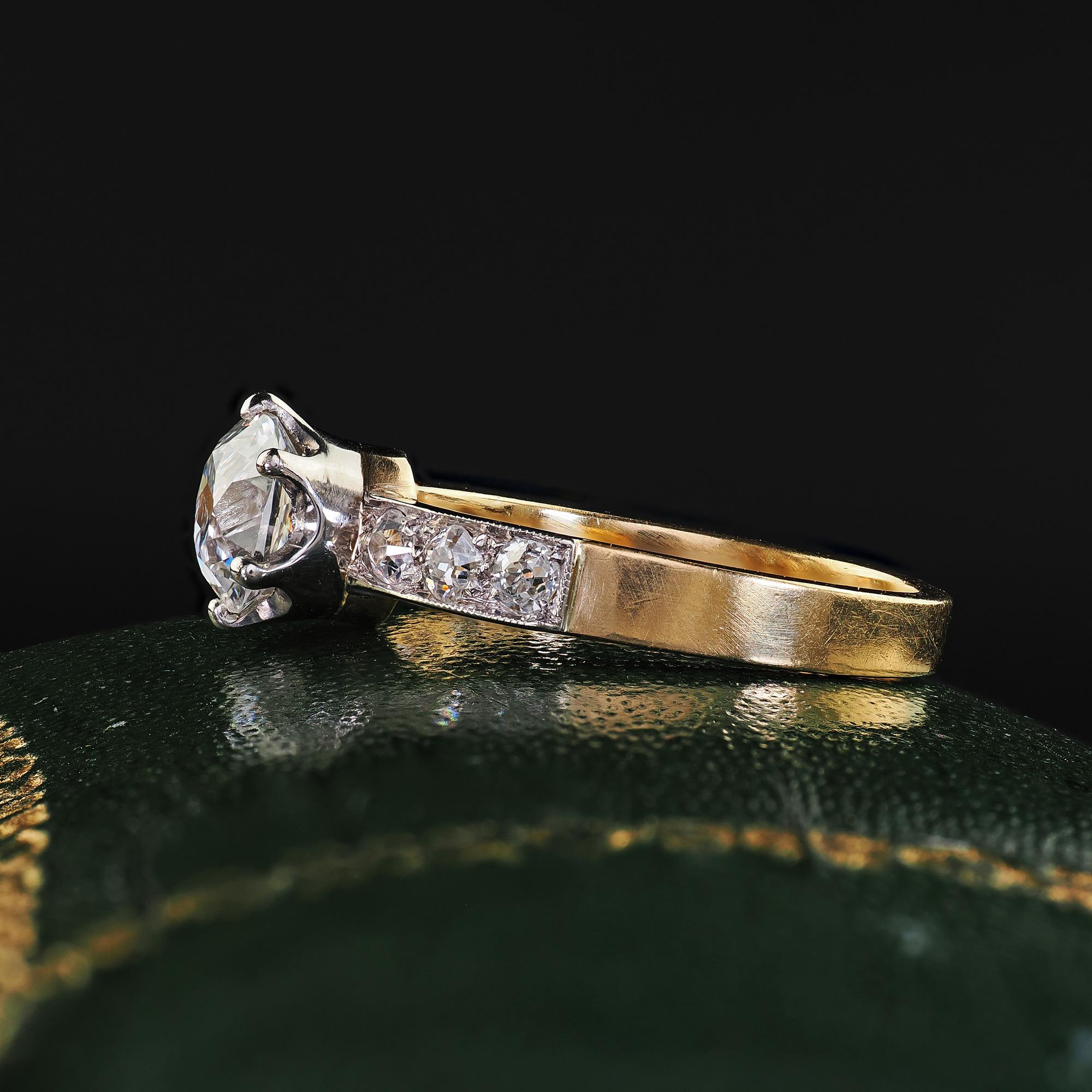 Anillo de compromiso de diamantes en oro amarillo de 18 quilates de la época eduardiana - GIA en venta 4