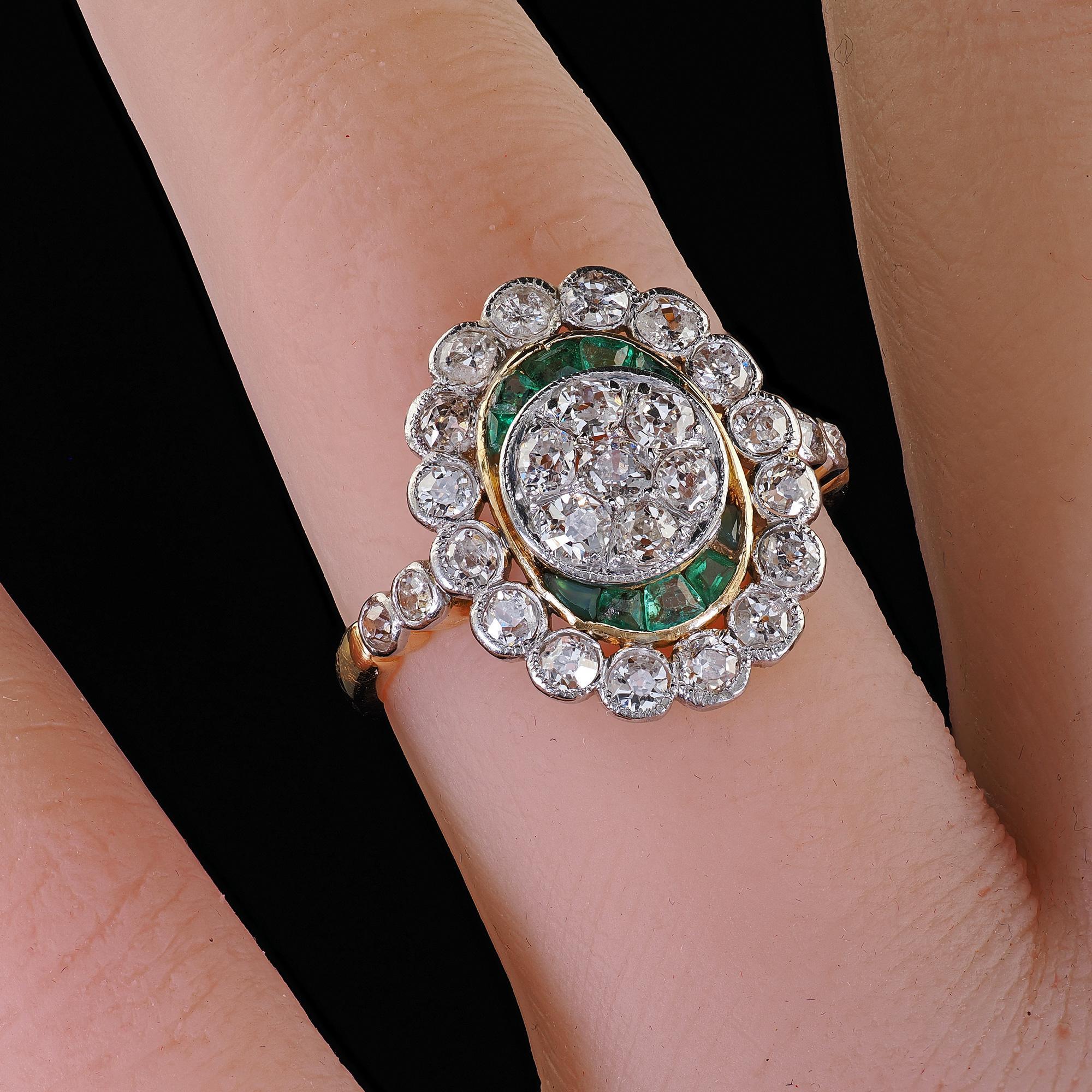 Antique Edwardian French 18K Yellow Gold Platinum Diamond and Emerald Ring For Sale 6