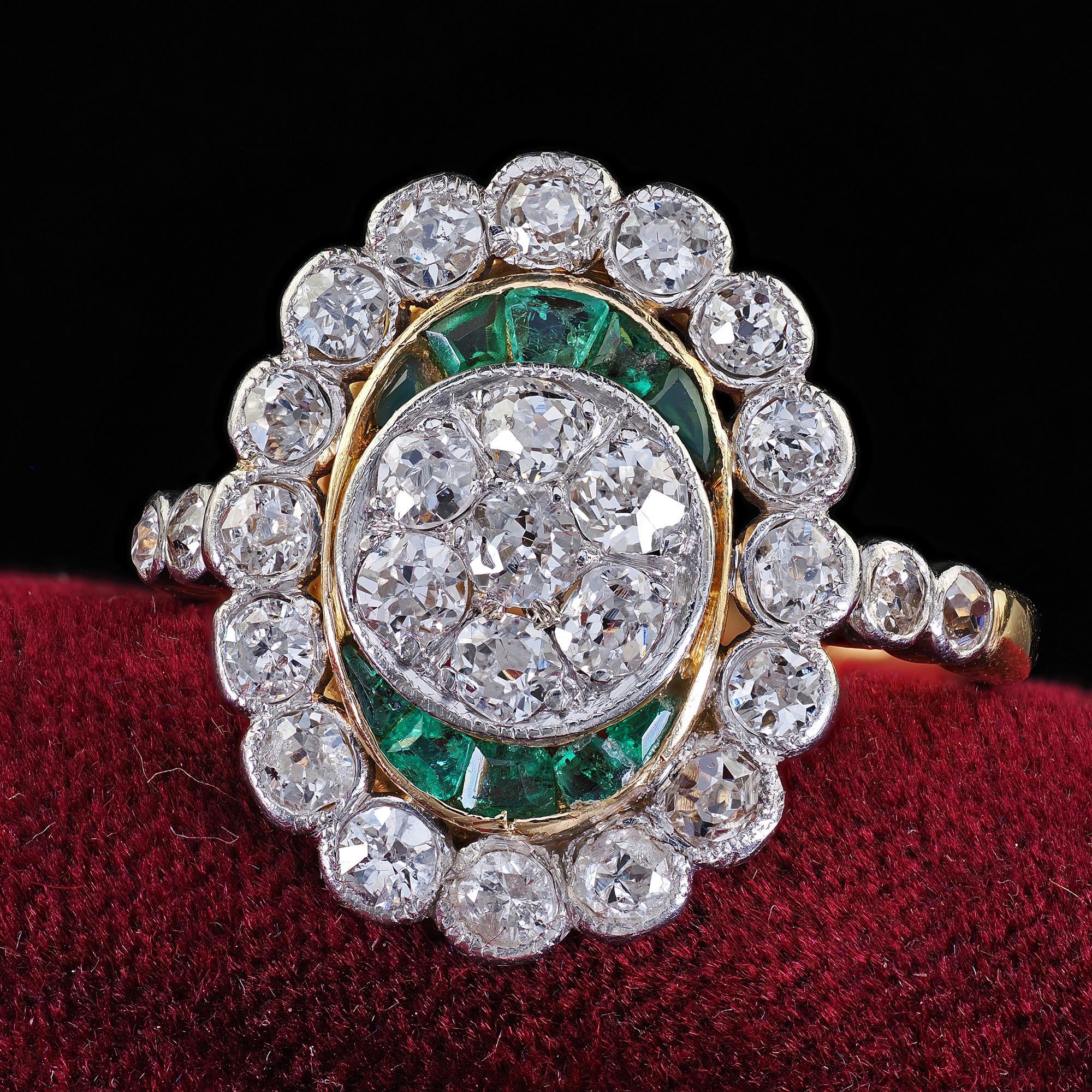 Antique Edwardian French 18K Yellow Gold Platinum Diamond and Emerald Ring For Sale 2
