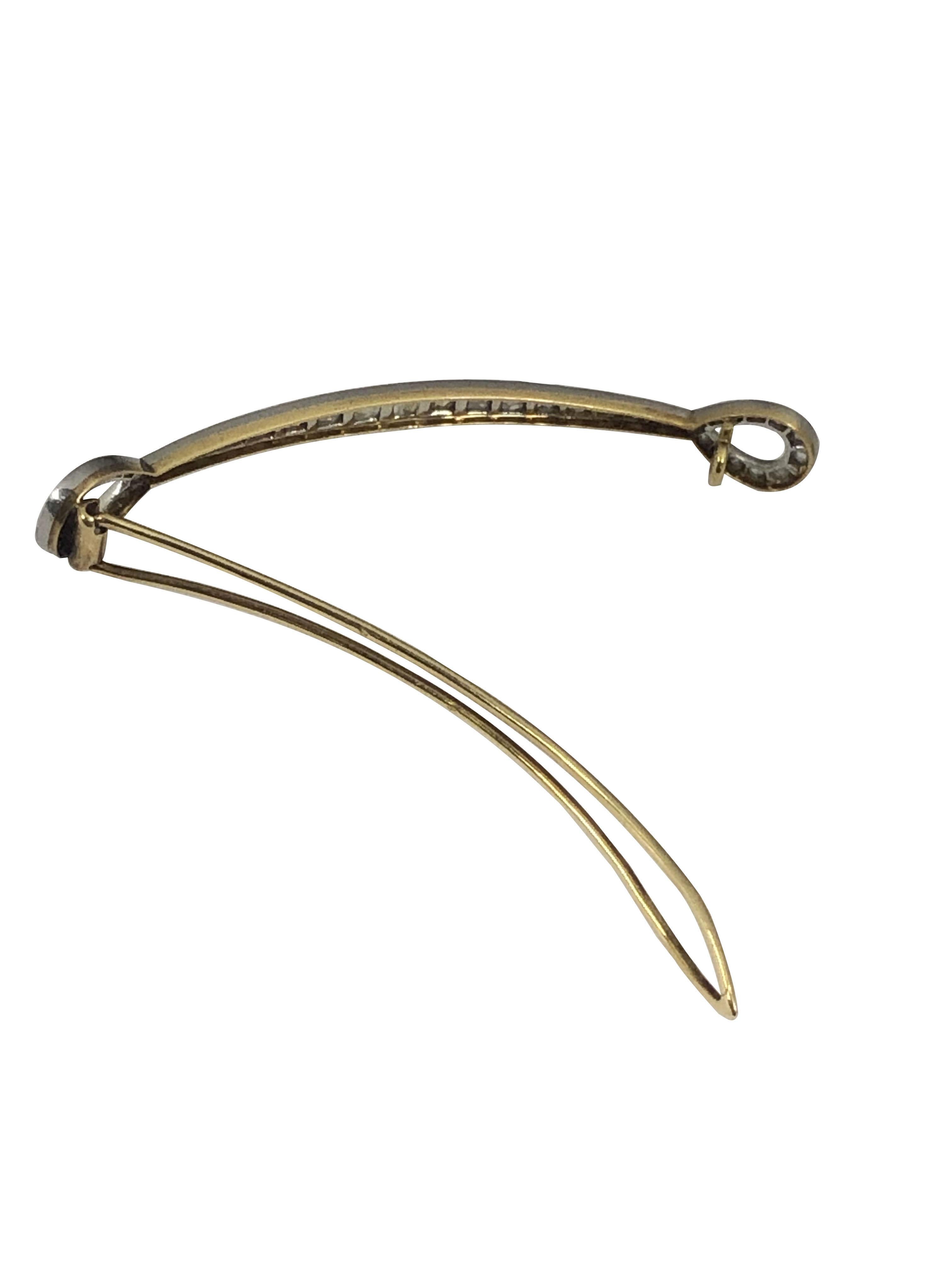 CIRCA 1915 - 1920 Edwardian Platin und Gelbgold Haar Barrett, Messung 2 5/8 Zoll in der Länge und 1/4 Zoll breit, mit Rose geschliffenen Diamanten insgesamt etwa 1,50 Karat gesetzt. Mit zahlreichen französischen Punzierungen. Ausgezeichneter, selten