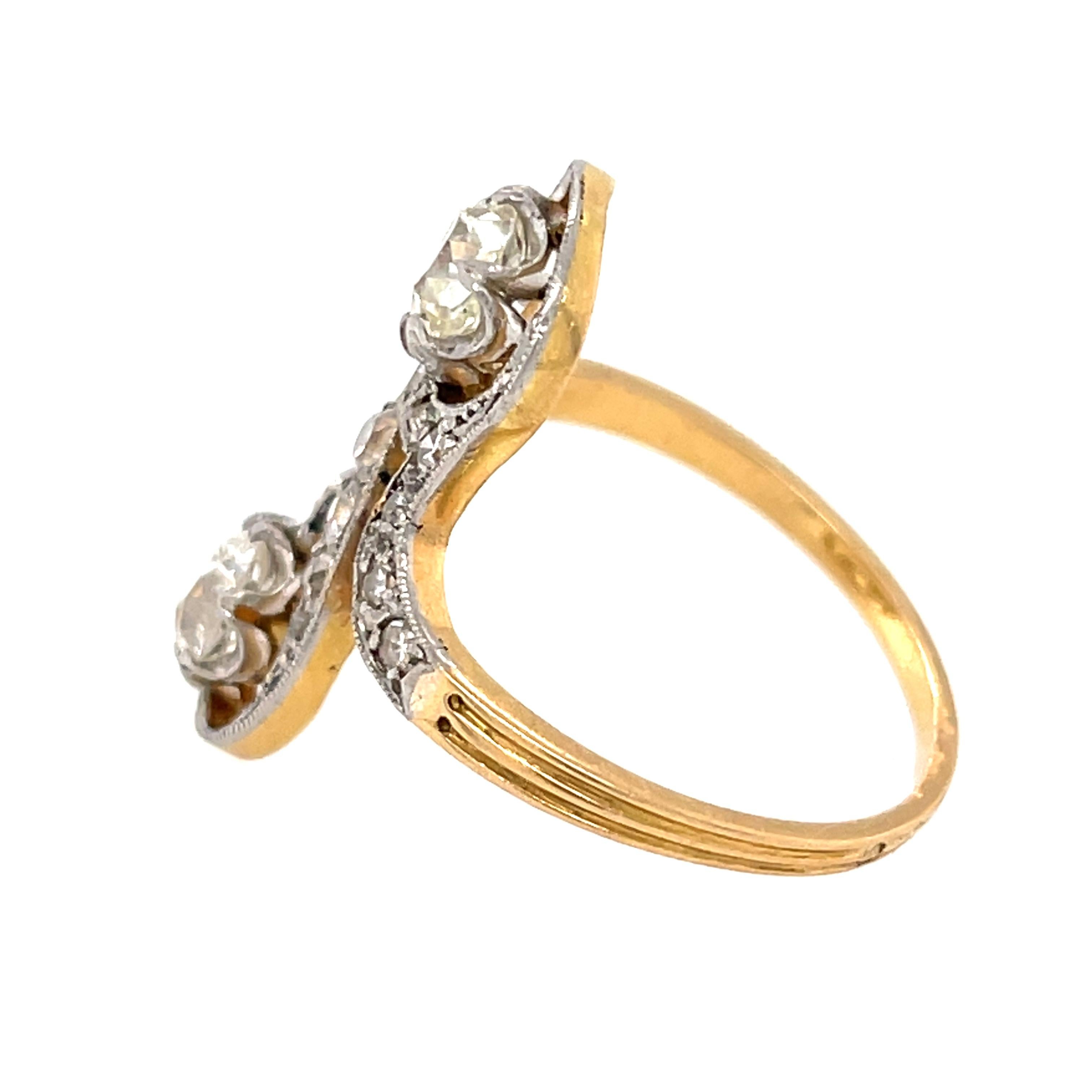 Antiker edwardianischer französischer Platin-Gold-Doppeldiamant-Ring (Edwardian) im Angebot