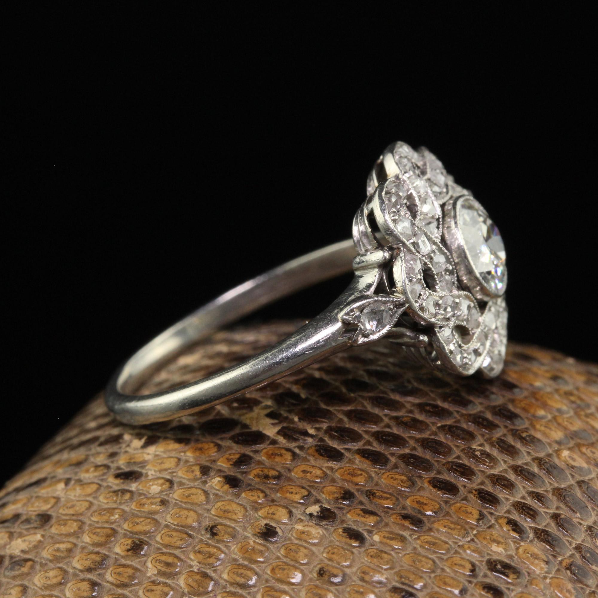 Taille vieille Europe Bague de fiançailles française ancienne de style édouardien en platine avec diamants européens anciens en vente