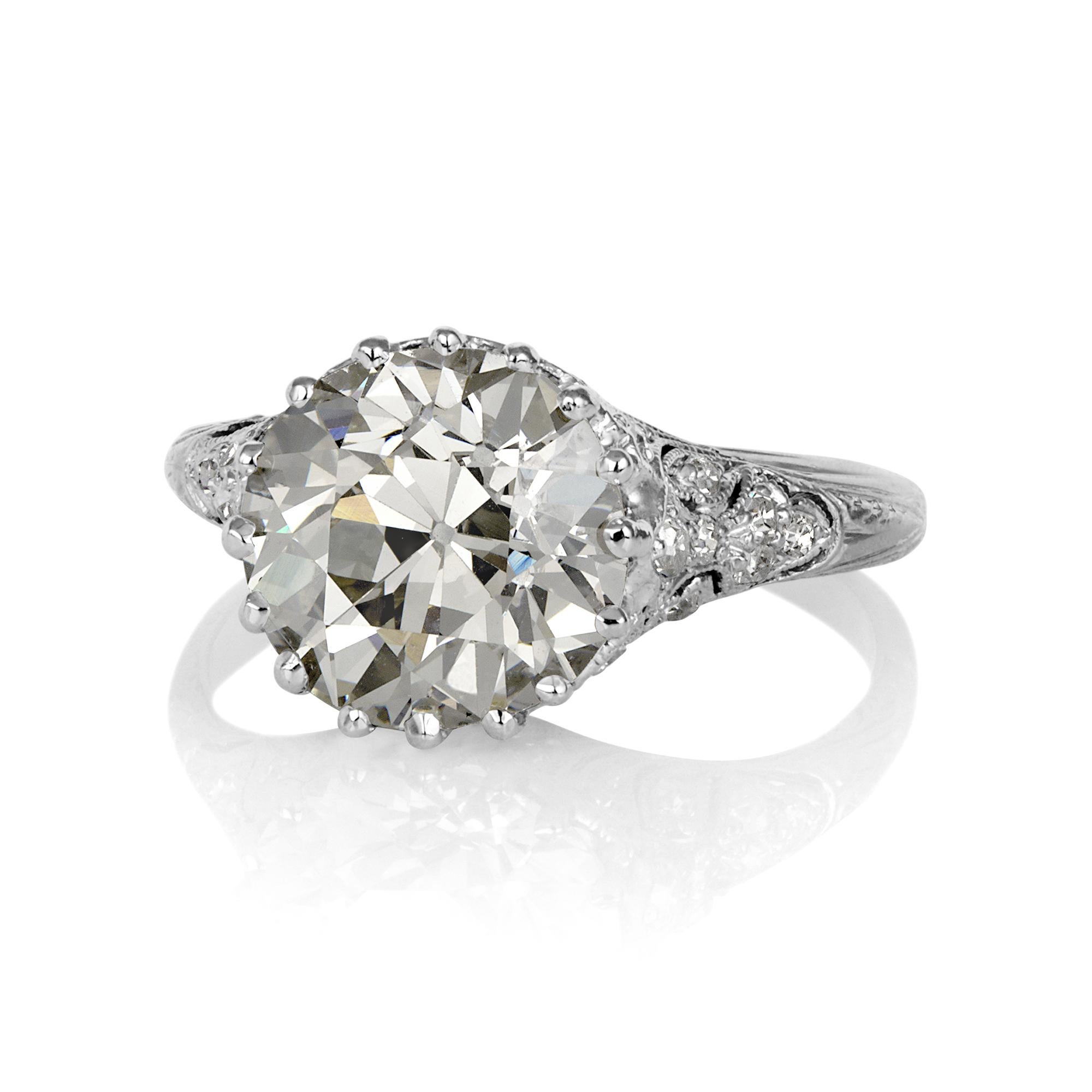 Antiker Platin-Verlobungsring, Edwardianischer GIA Shy 4,0 Karat OLD EUROPEscher Diamant

Die Edwardianischen Ringe stellen einige der schönsten Exemplare von Diamant- und Platinschmuck dar, die es gibt. Die edwardianischen Diamantschmuckstücke