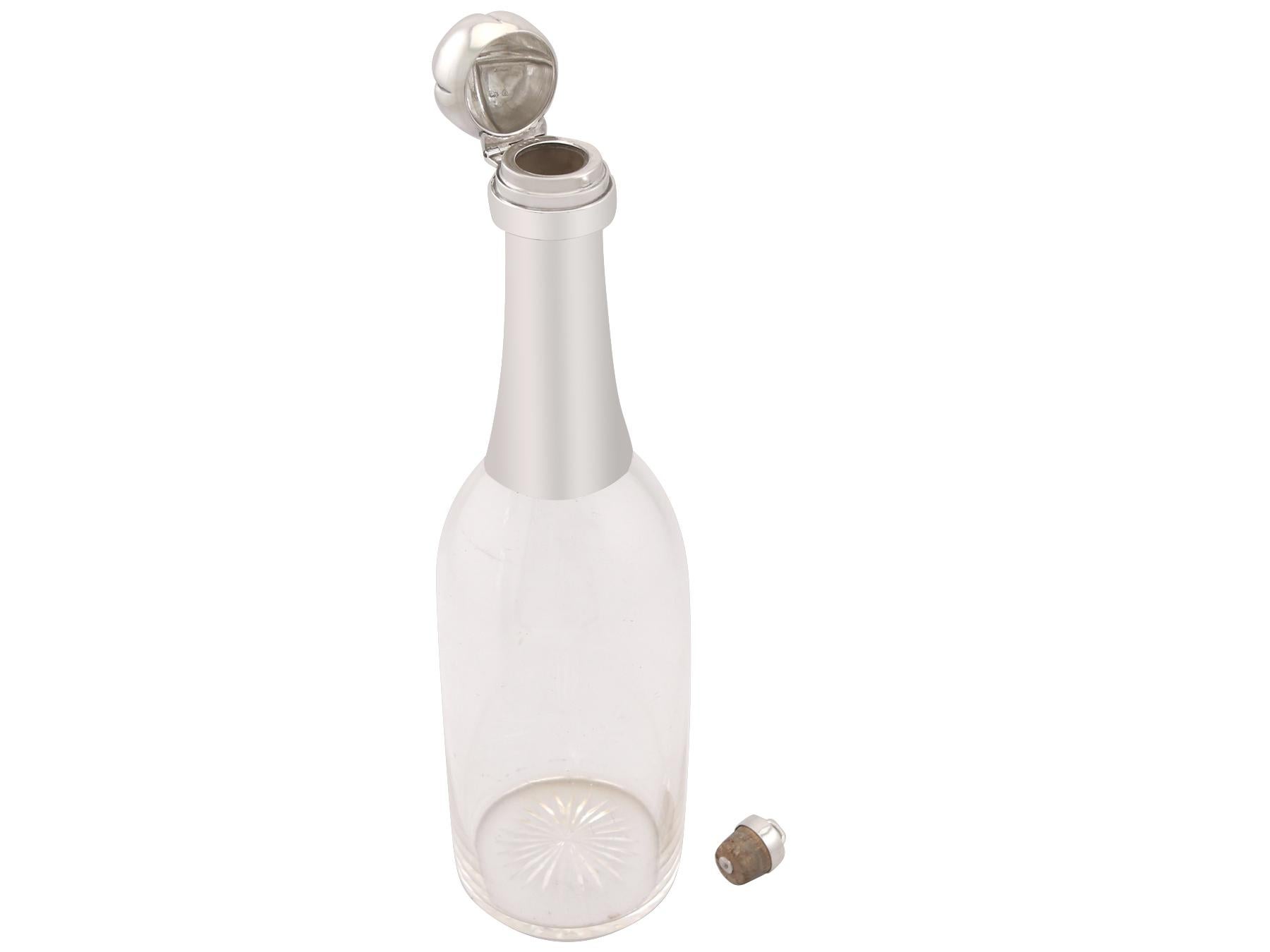Champagnerflaschen-Dekanter aus edwardianischem Glas und Sterlingsilber (Frühes 20. Jahrhundert) im Angebot
