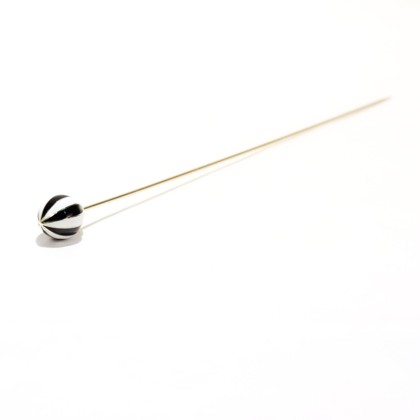 Antique Edwardian Gold and Black & White Enamel Hat Pin For Sale 2