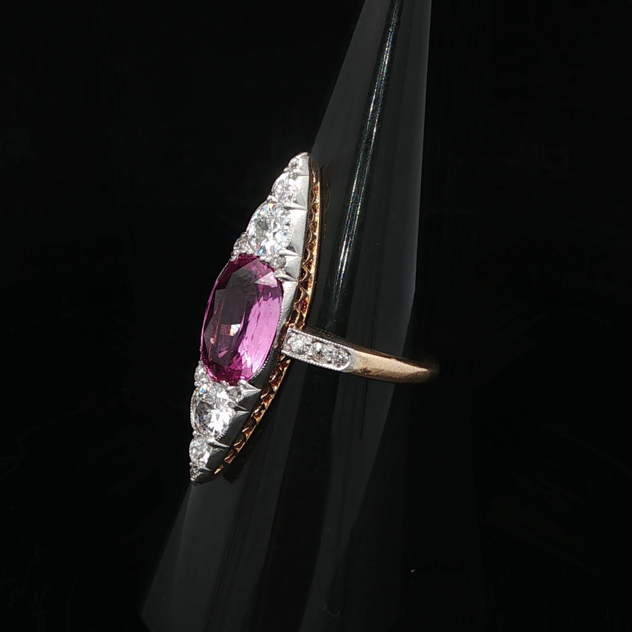 Bague ancienne édouardienne en or et platine, saphir rose, diamant et longue navette en vente 6