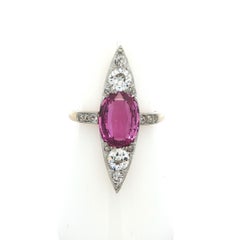 Bague ancienne édouardienne en or et platine, saphir rose, diamant et longue navette