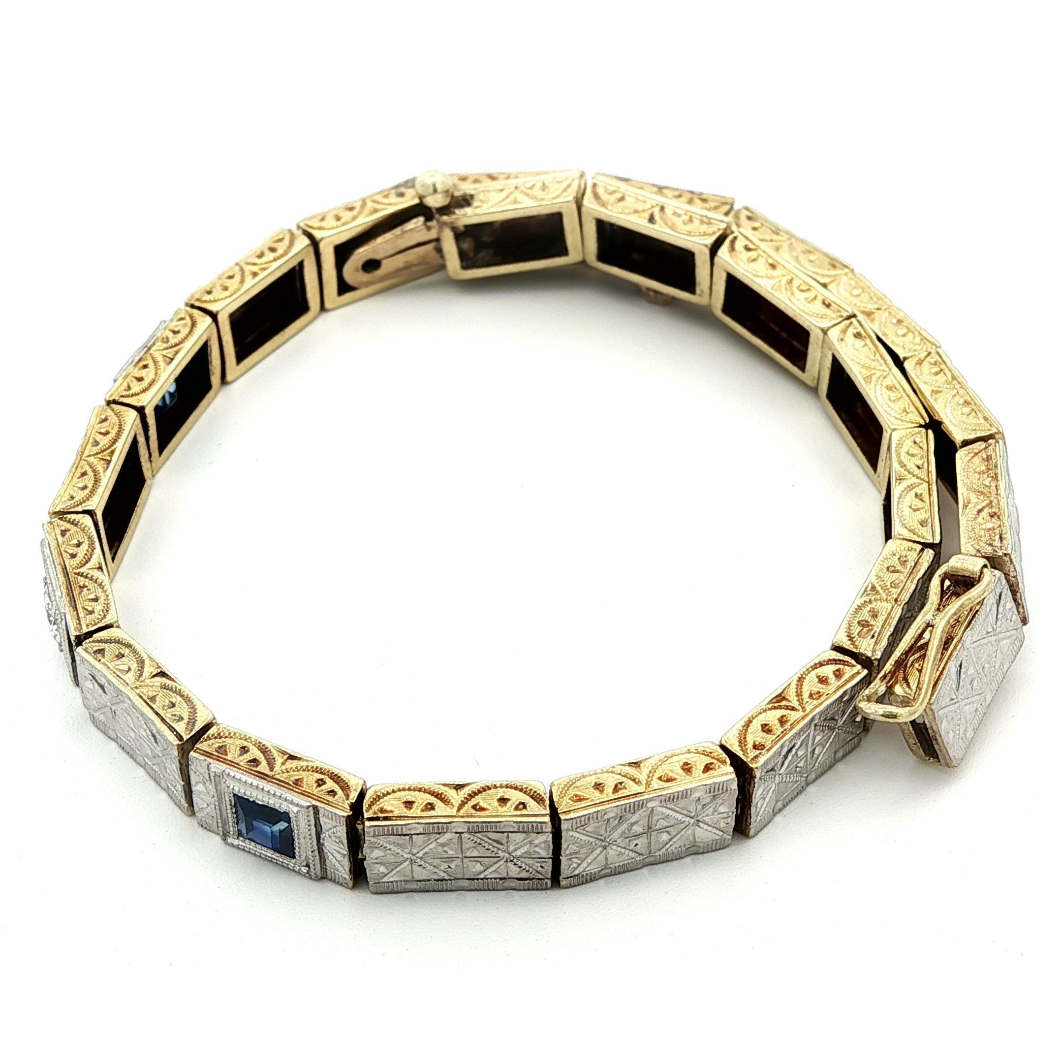 Antico bracciale edoardiano in oro e platino con zaffiro e diamante inciso a mano in vendita 2
