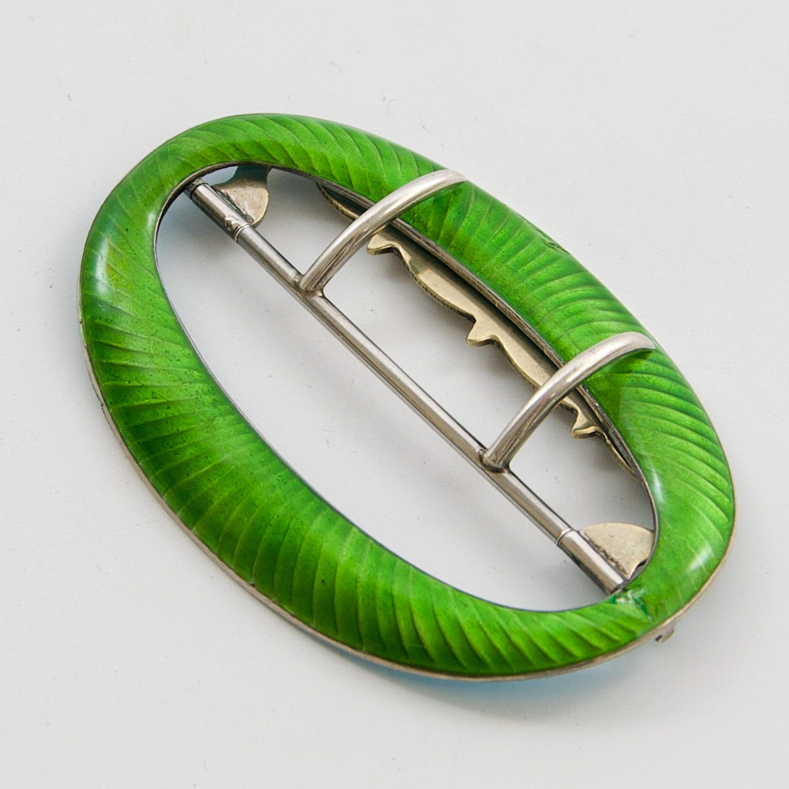 Antique Edwardian Green Guilloché Enamel Sterling Silver Oval Belt Buckle For Sale 1