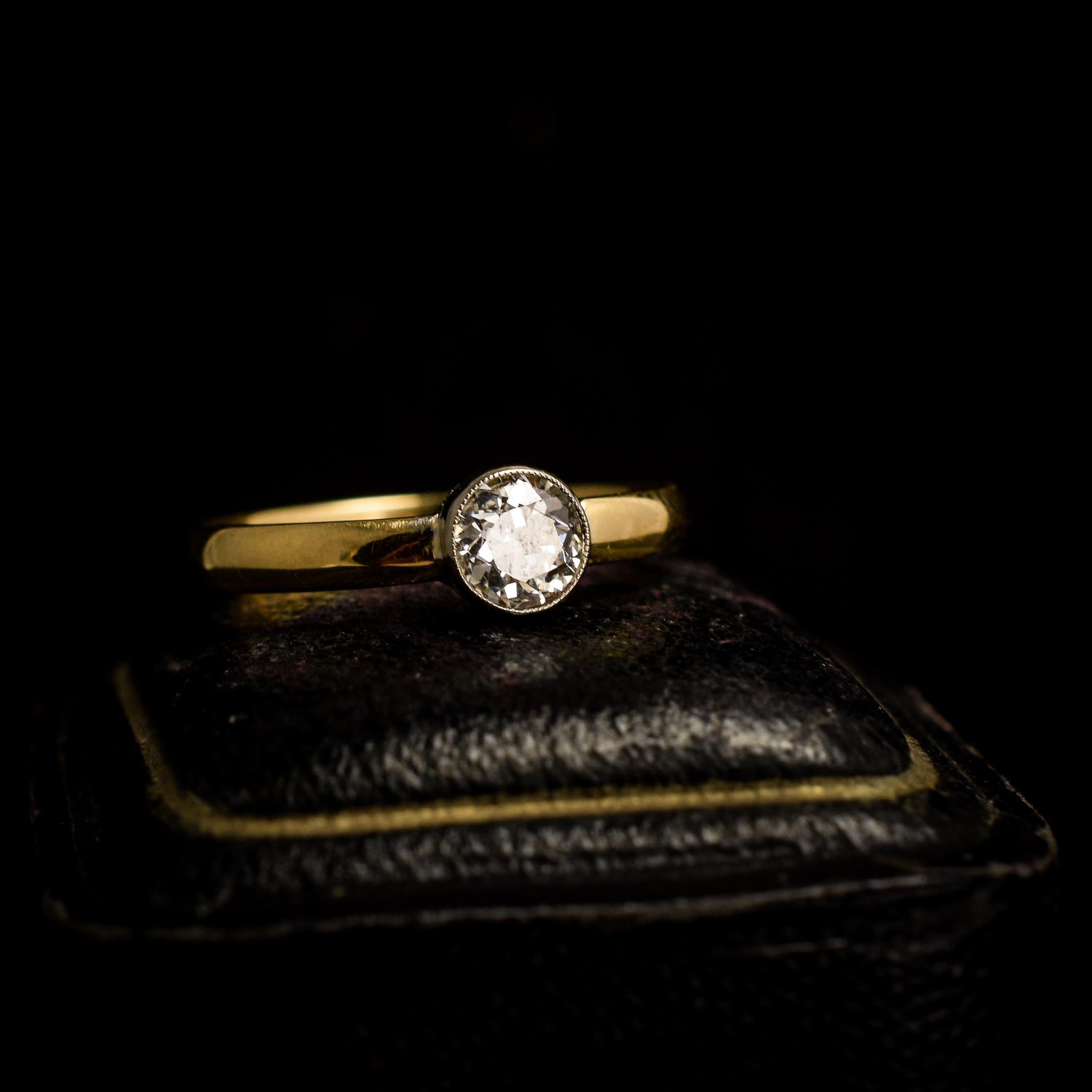 Antique Edwardian Half Carat Diamond Solitaire Ring In Excellent Condition In Sale, Cheshire