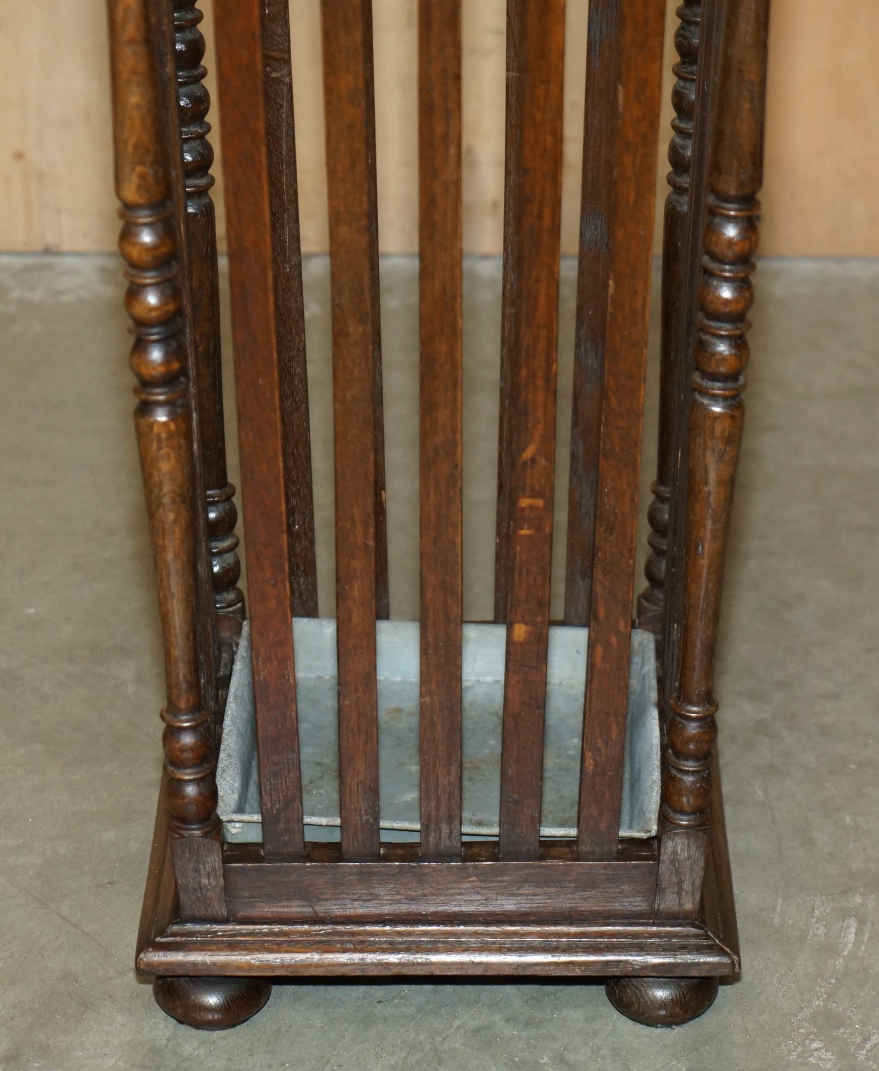 ANTIQUE EDWARDIAN HAND CARVED ENGLISH OAK WALKING STiCK OR UMBRELLA STAND im Angebot 3