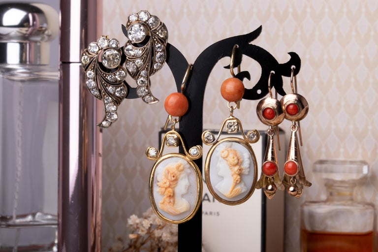 Antique Edwardian Hard Stone Cameo Earrings, Antique Coral and Diamond Earrings For Sale 3
