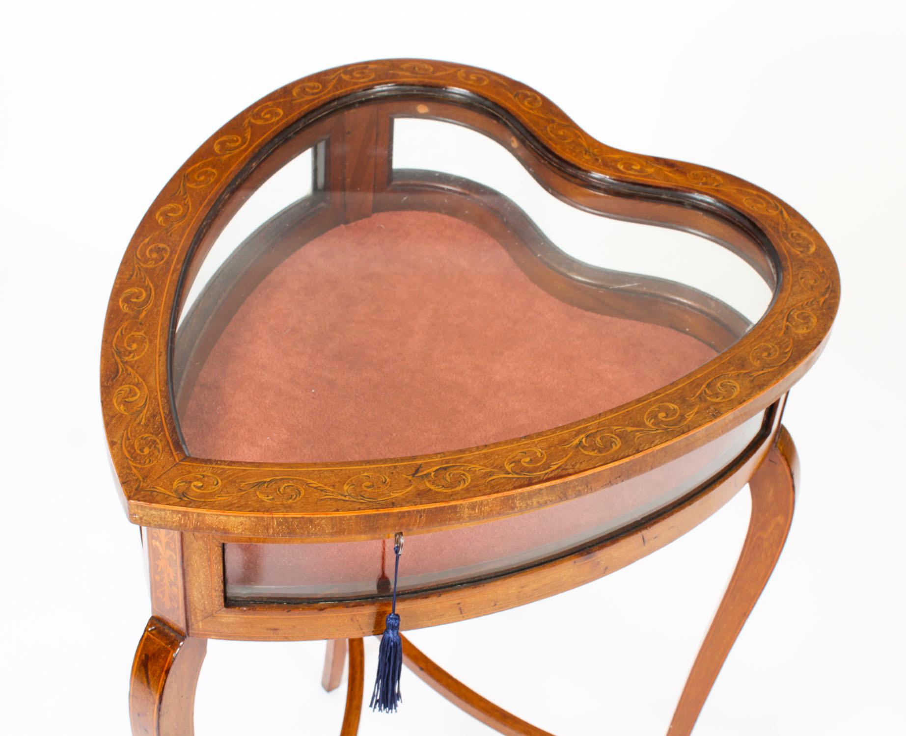Antique Edwardian Heart Shaped Display Bijouterie DisplayTable 19th C For Sale 6