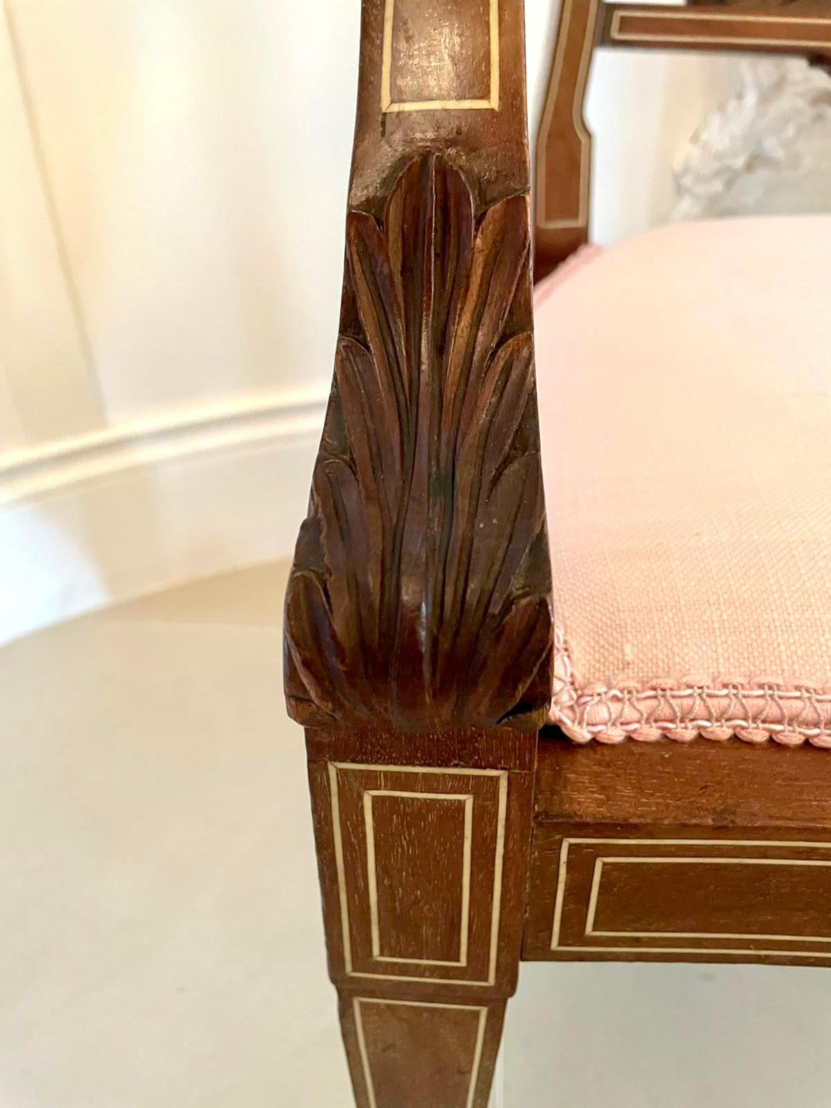 Fauteuil ancien édouardien en acajou incrusté en vente 5