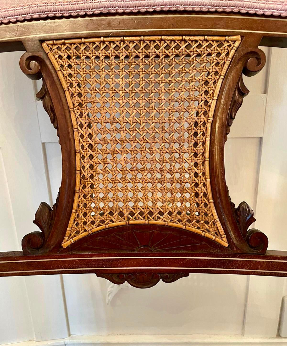 Antiker edwardianischer Mahagoni-Sessel mit Intarsien im Angebot 6