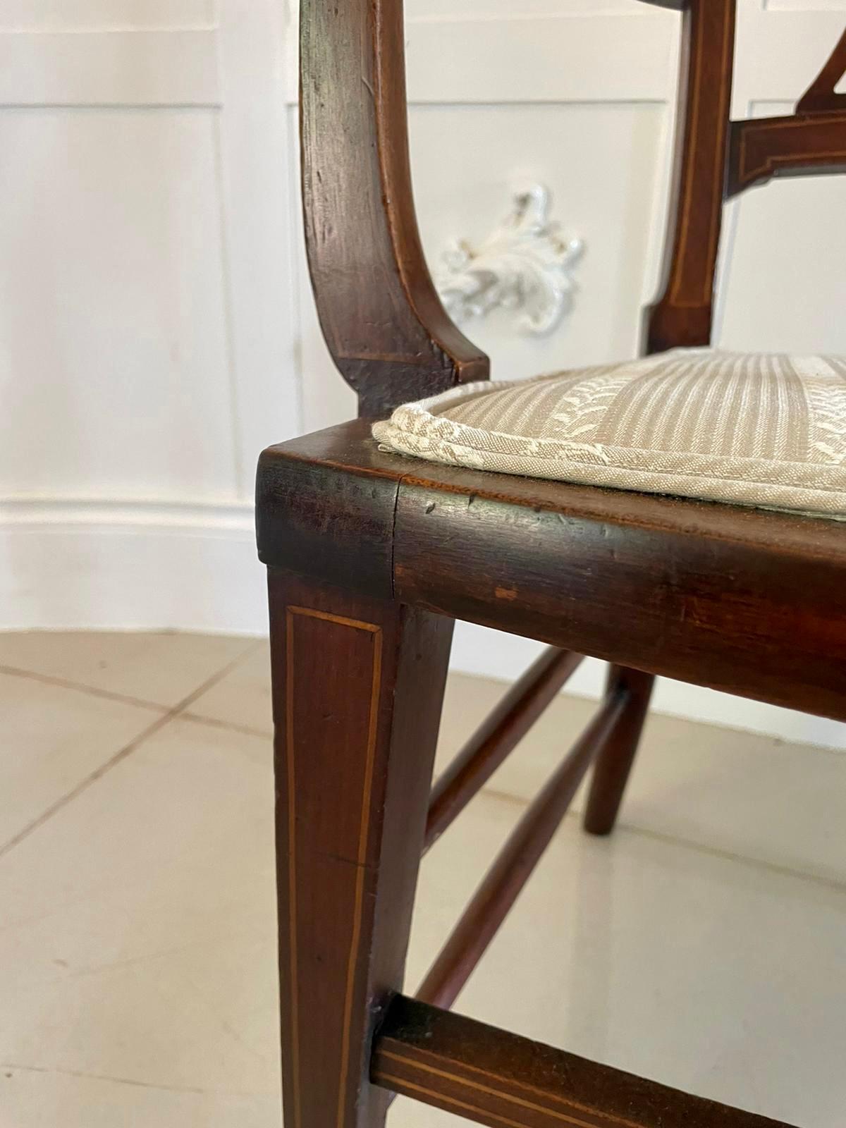 Antiker edwardianischer Mahagoni-Sessel mit Intarsien im Angebot 3