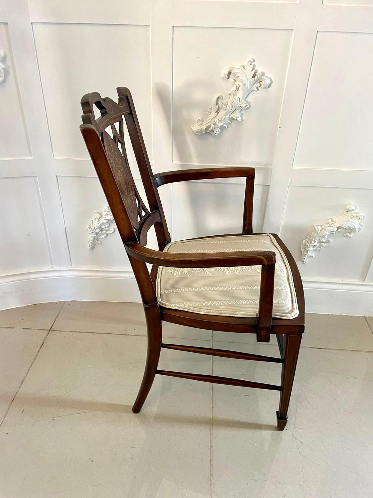 Antiker edwardianischer Mahagoni-Sessel mit Intarsien (Edwardian) im Angebot