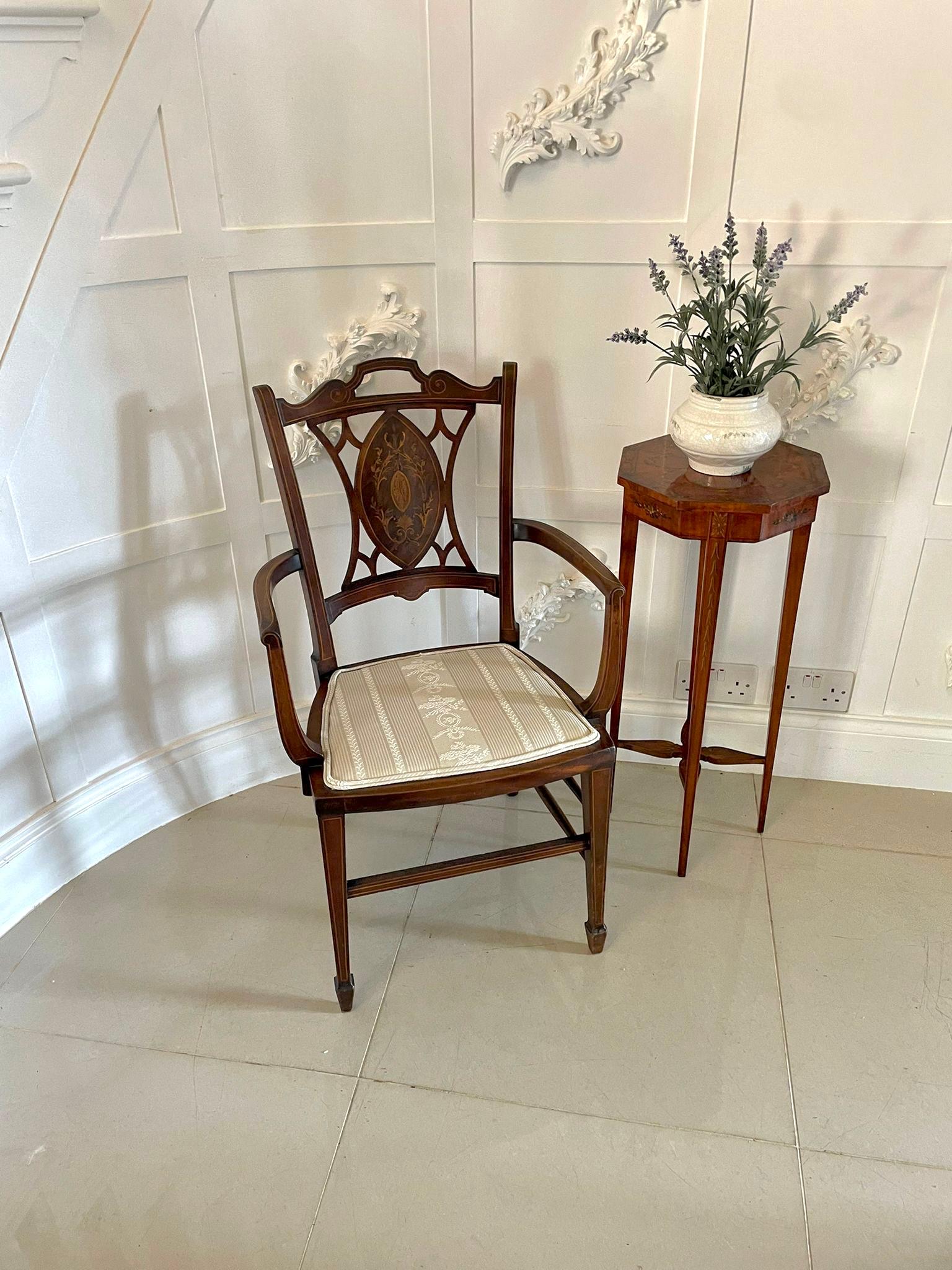 Antiker edwardianischer Mahagoni-Sessel mit Intarsien (Sonstiges) im Angebot
