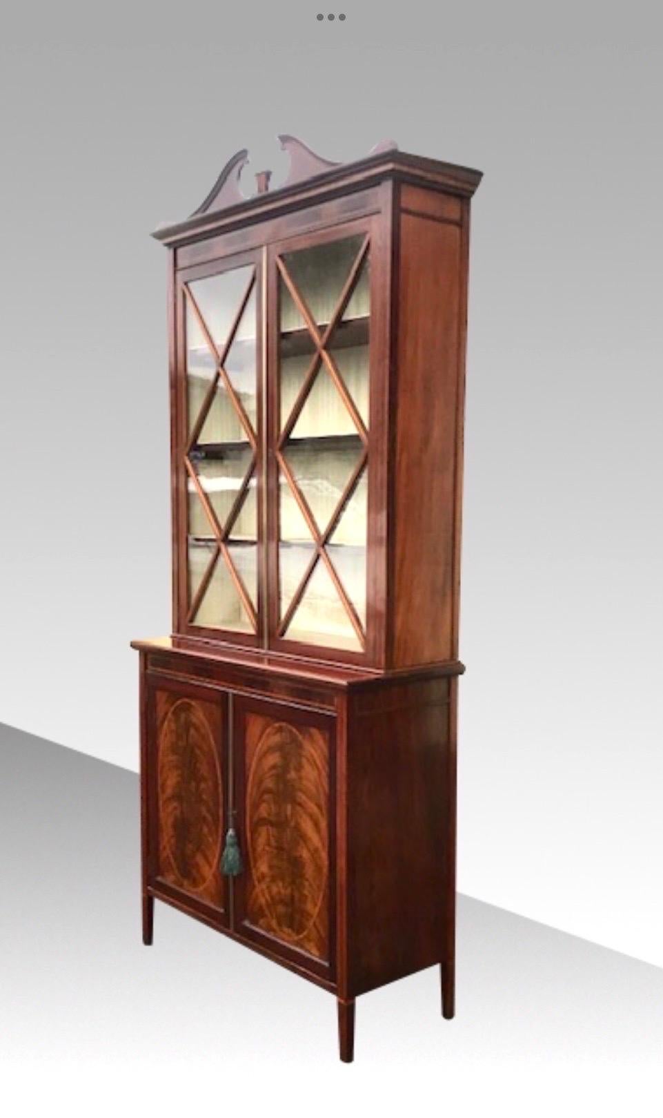 Antique Edwardian Inlaid Mahogany Narrow Cabinet, Bookcase In Good Condition For Sale In Antrim, GB