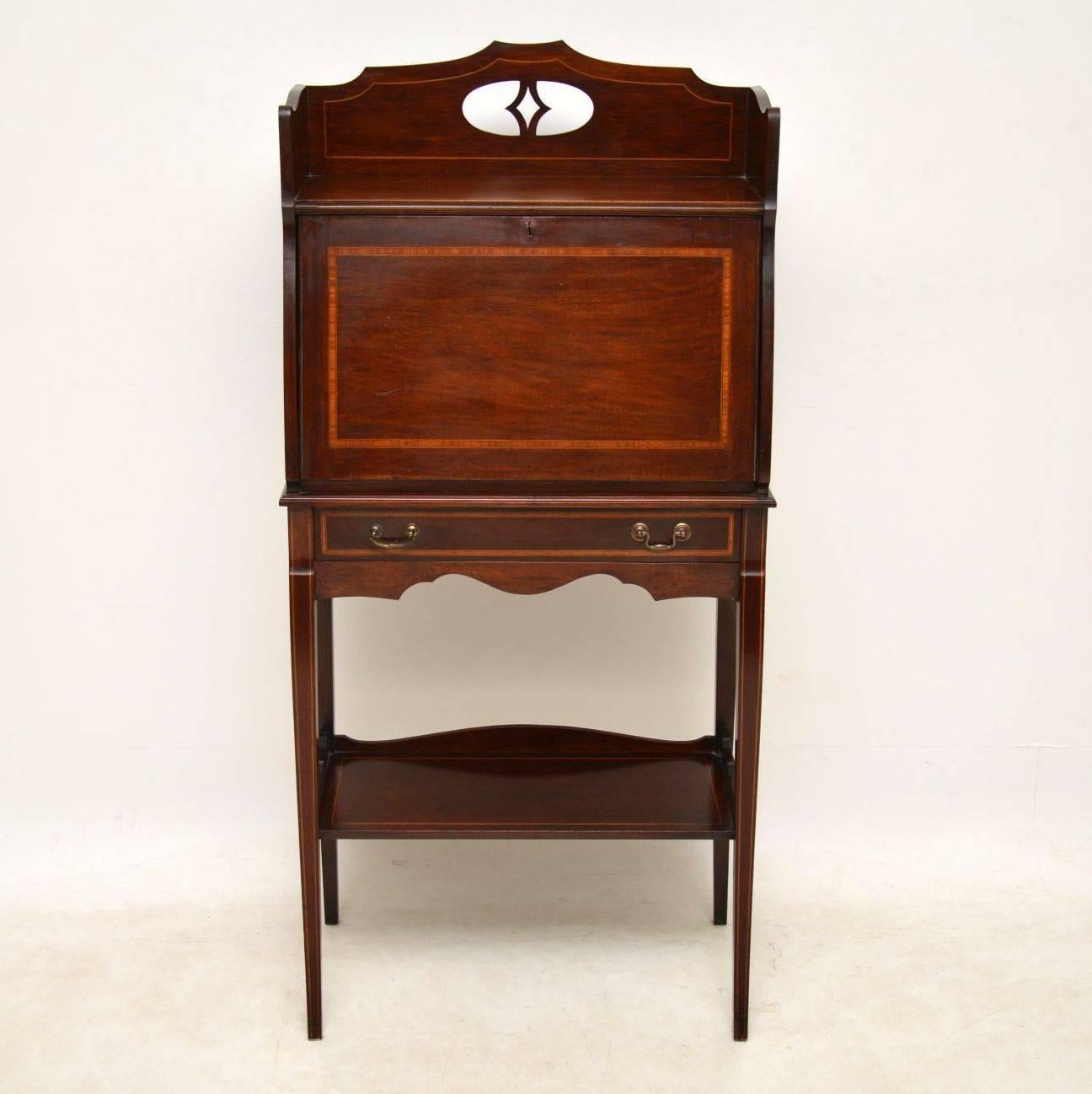 Antique Edwardian Inlaid Mahogany Writing Bureau In Excellent Condition In London, GB
