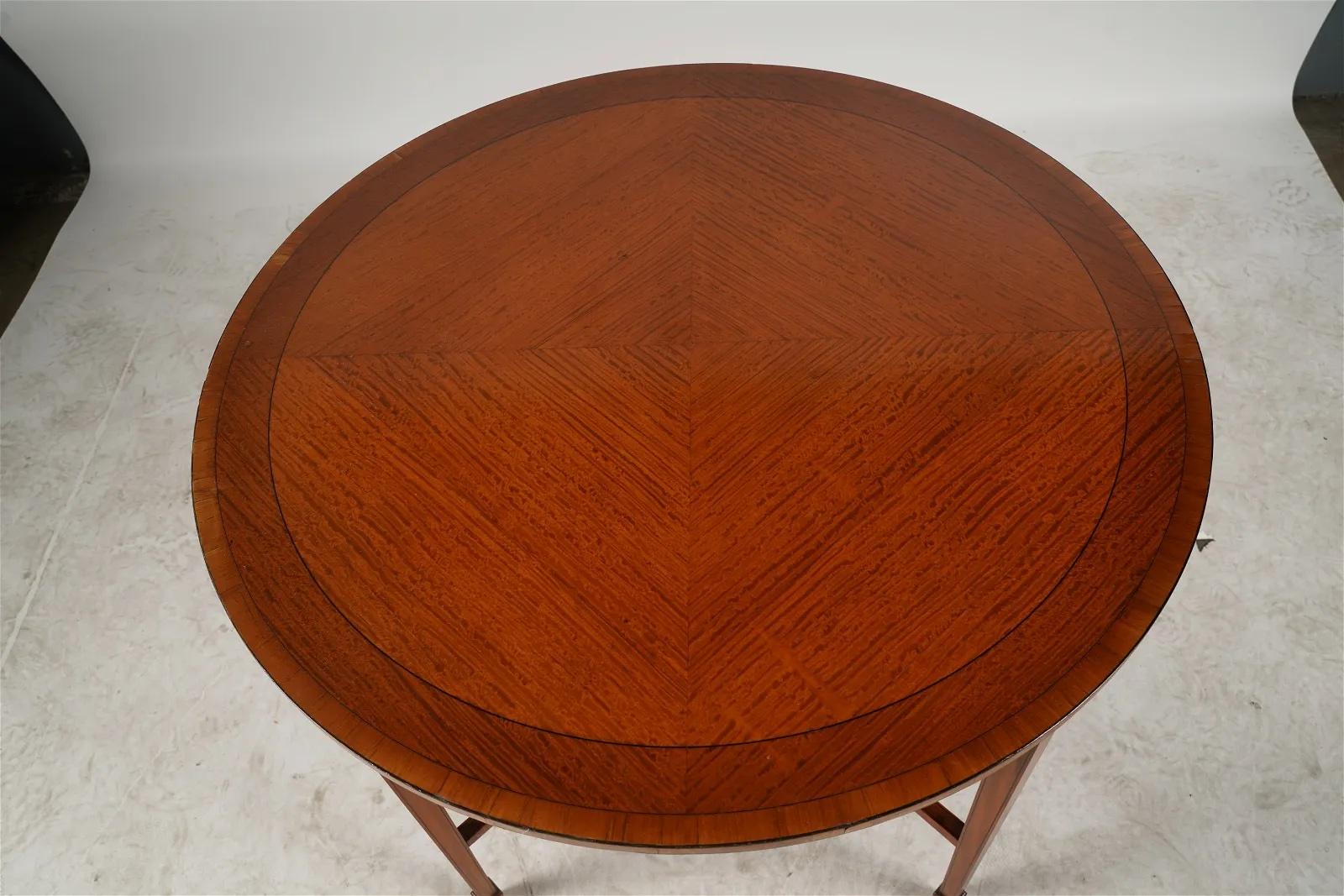 Early 20th Century Antique Edwardian Inlaid Marquetry Satinwood Center / Side Table Circa 1900 For Sale