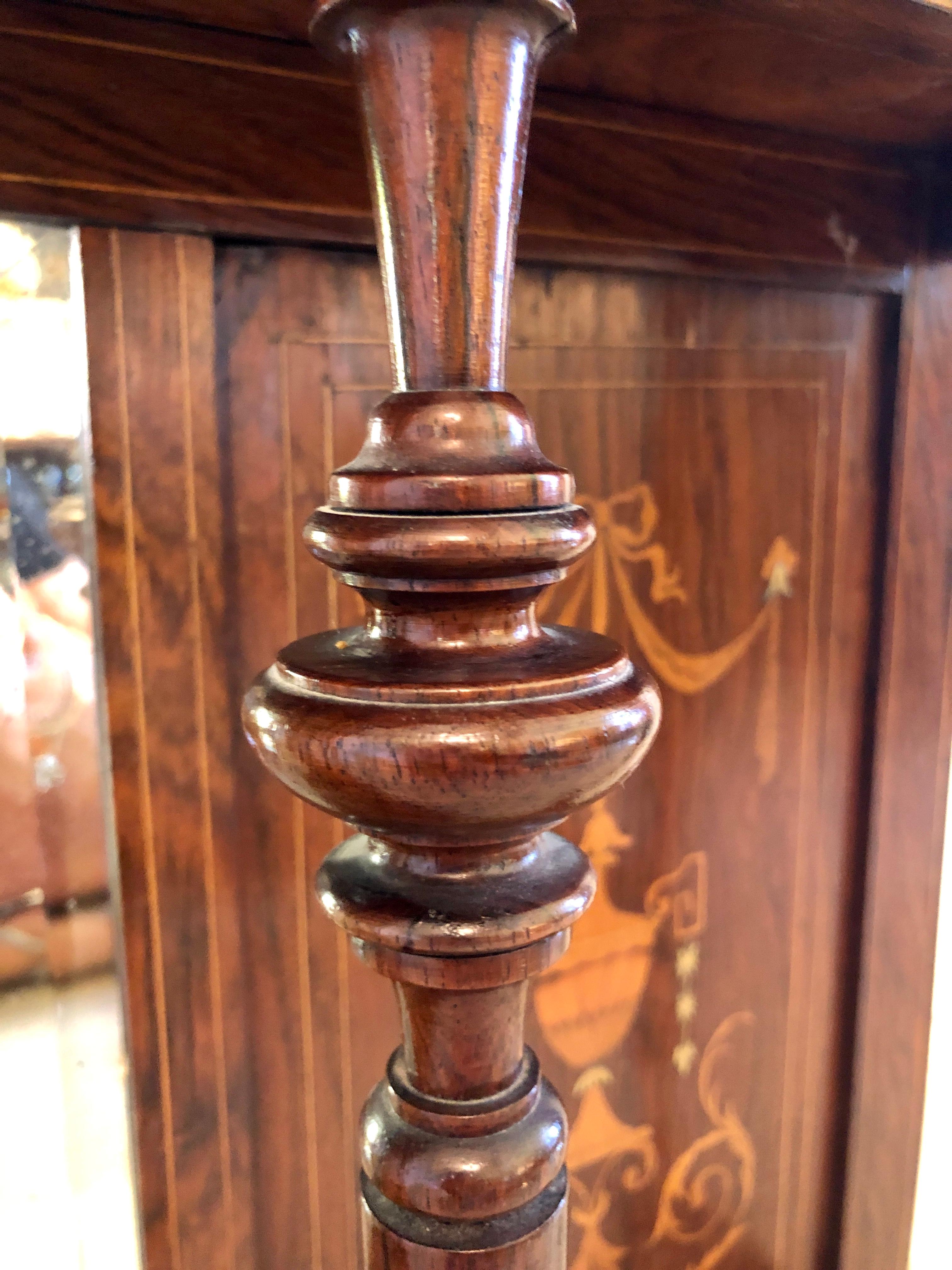 XX secolo Antique Mirror edoardiano in legno di palissandro intarsiato in vendita
