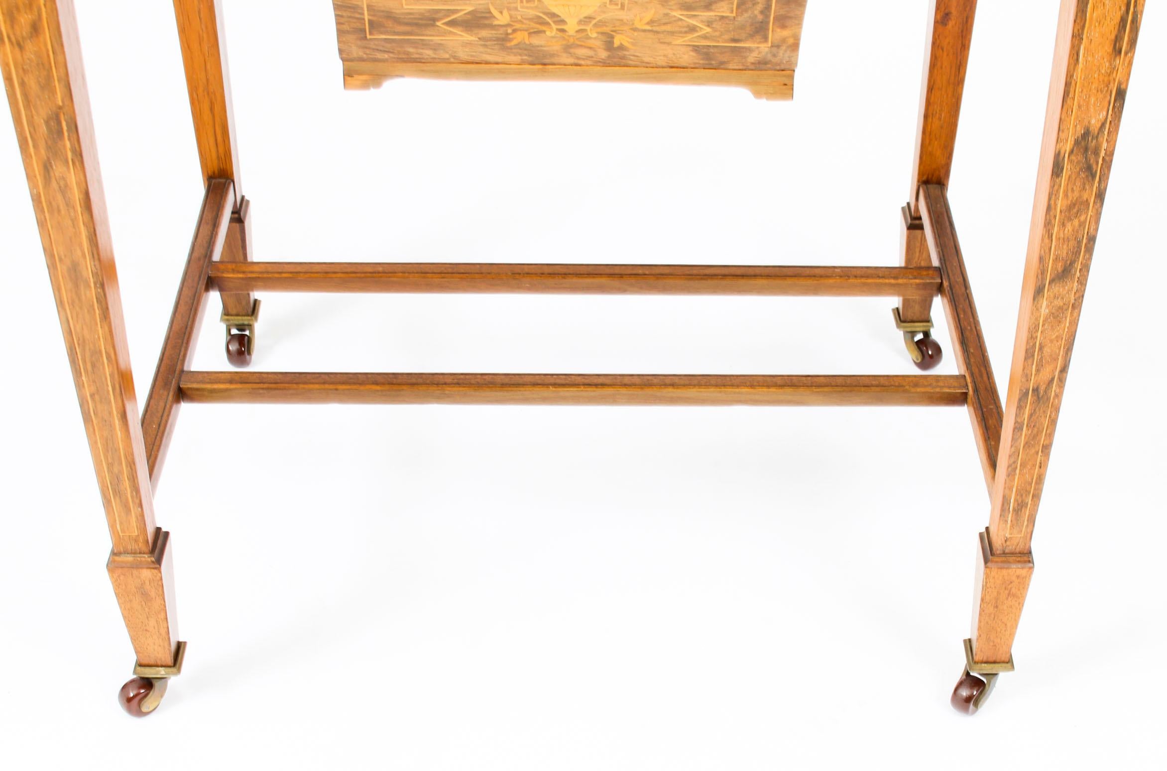Ancienne table d'appoint édouardienne d'appoint en forme de boîte de travail incrustée, 19ème siècle en vente 5