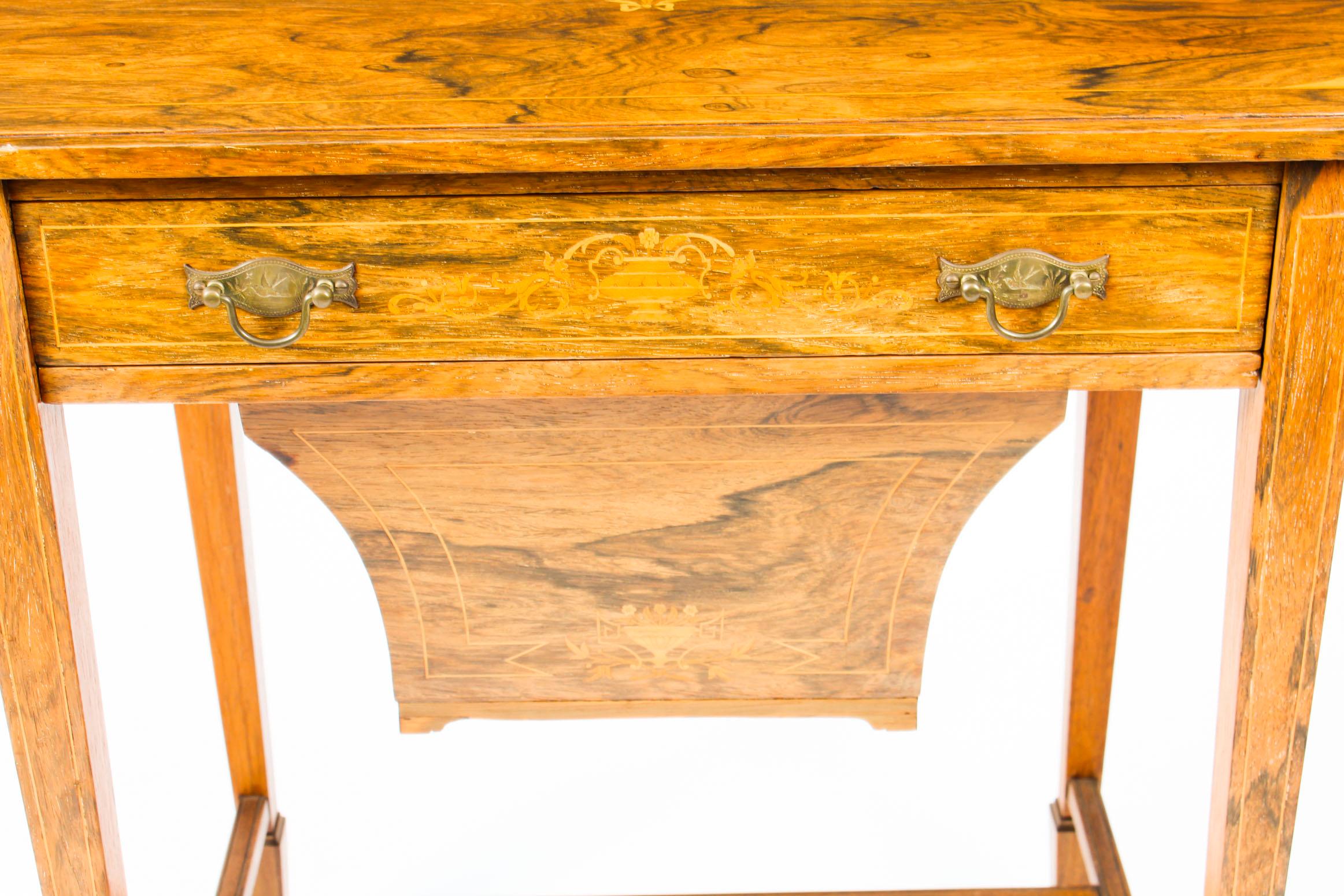 Anglais Ancienne table d'appoint édouardienne d'appoint en forme de boîte de travail incrustée, 19ème siècle en vente