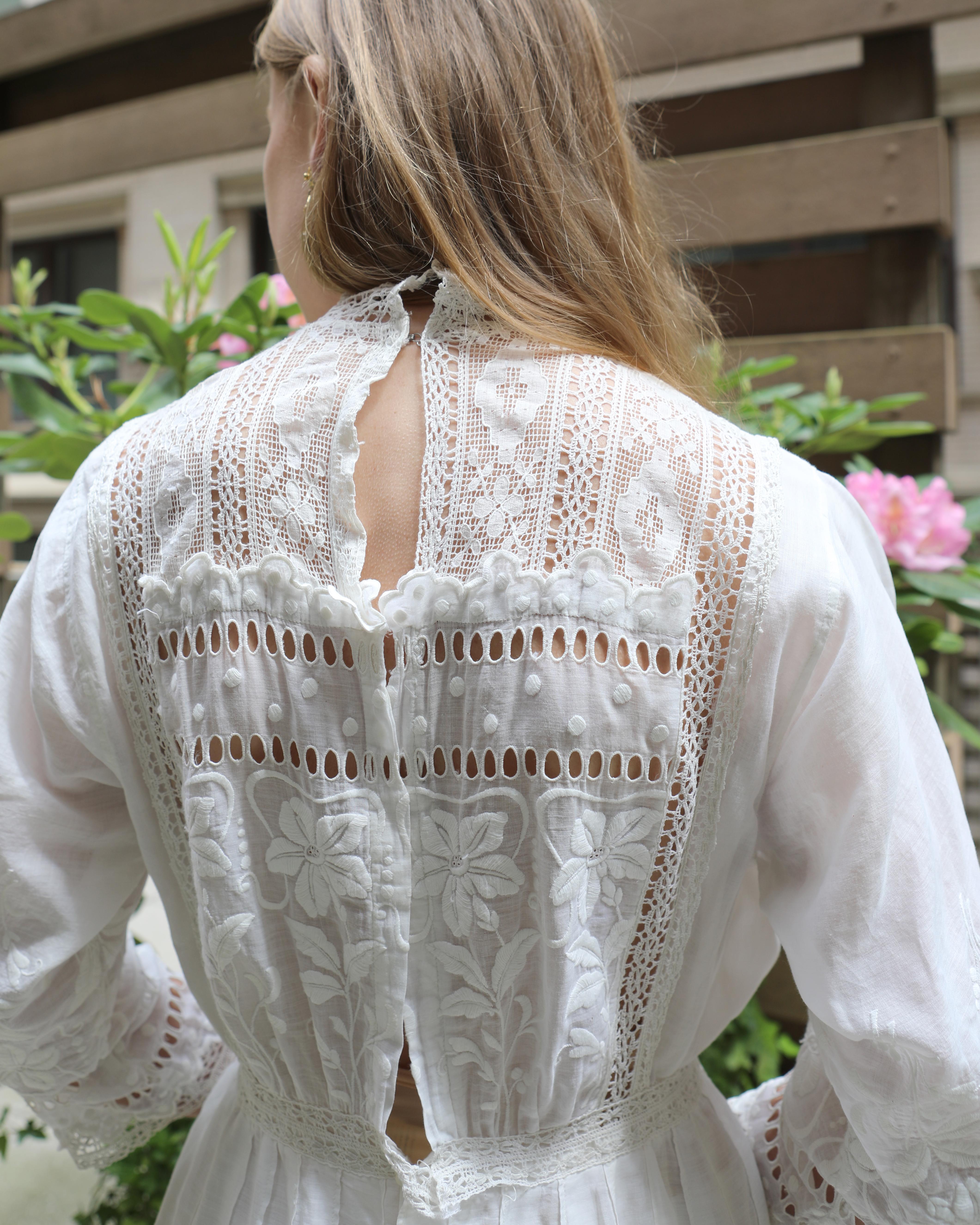 Antique Edwardian Ivory Embroidered Lace Lawn Dress With Underskirt For Sale 8