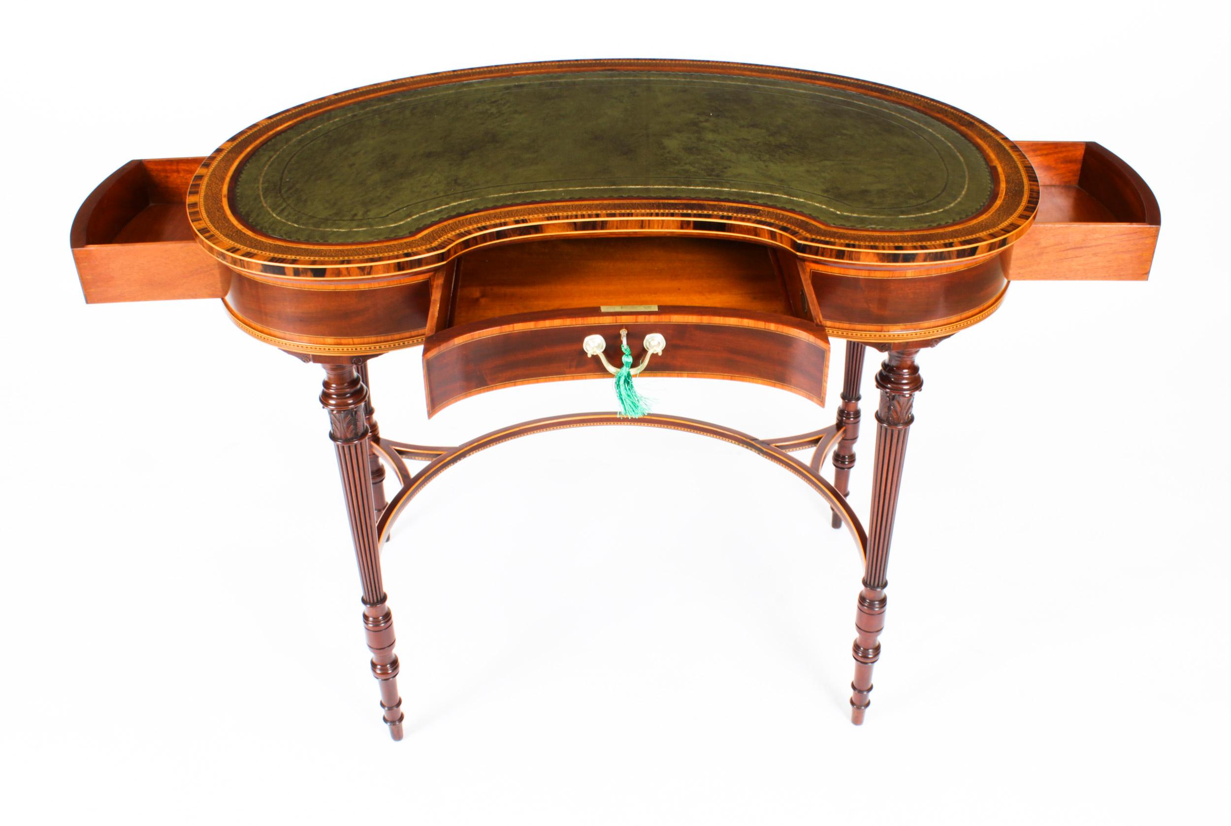 Anciennes tables d'écriture édouardiennes en forme de rein avec tiroirs secrets, 19ème siècle en vente 9