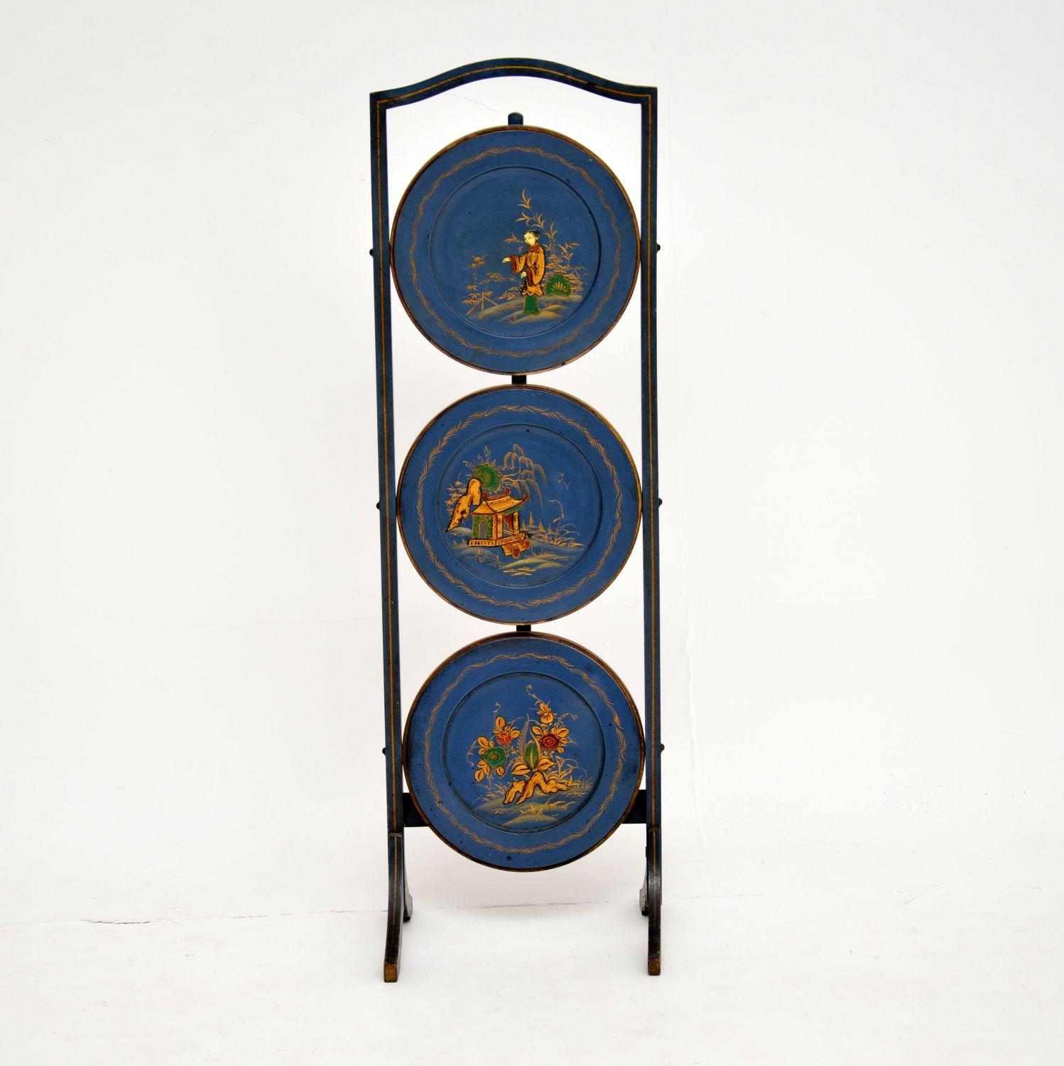 Antique Edwardian Lacquered Chinoiserie Cake Stand In Good Condition In London, GB