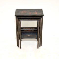 Ancienne table basse chinoise laquée de l'époque édouardienne