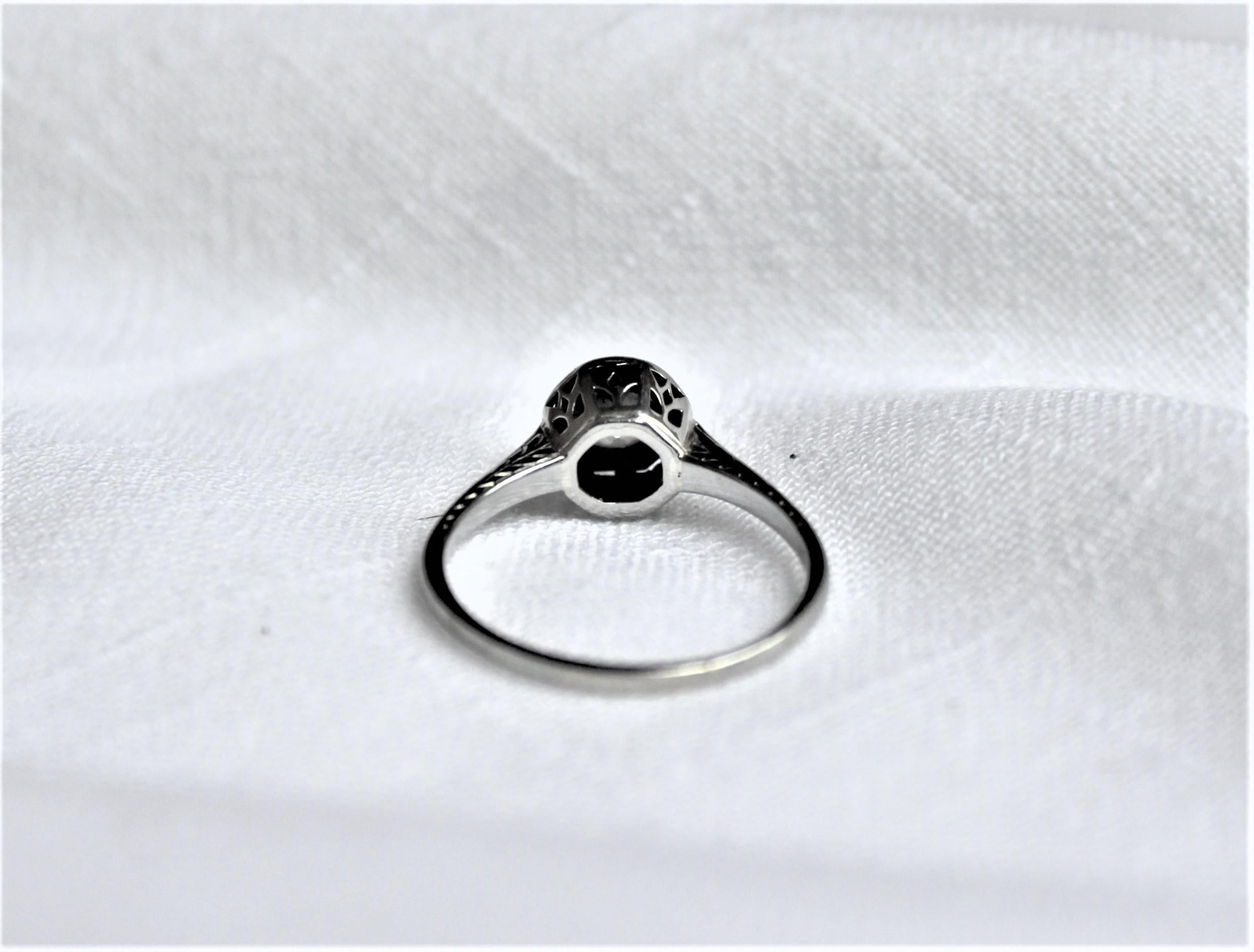 Antique Edwardian Ladies 18-Karat White Gold and Diamond Solitaire Ring In Good Condition In Hamilton, Ontario
